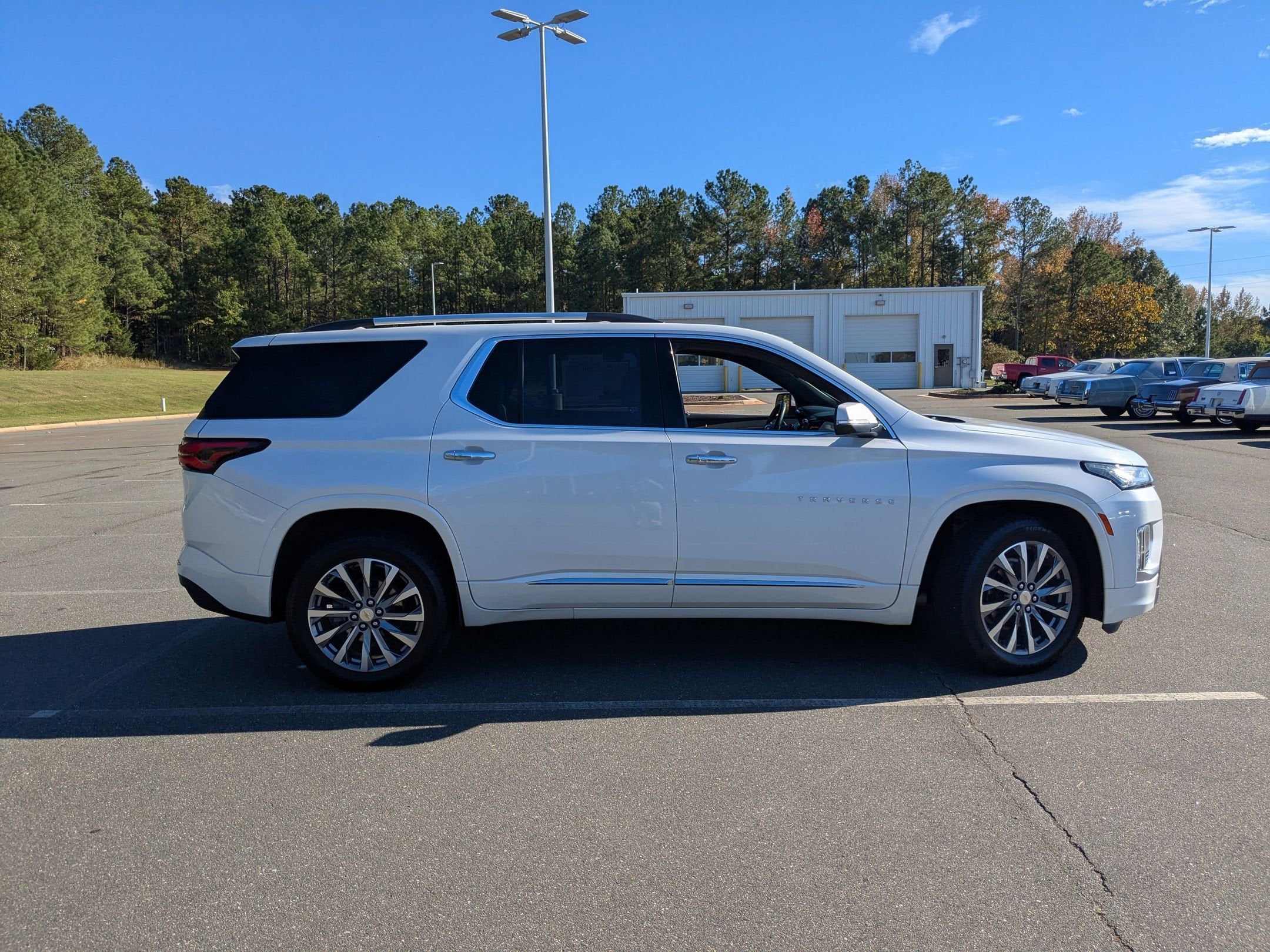 2023 Chevrolet Traverse Premier