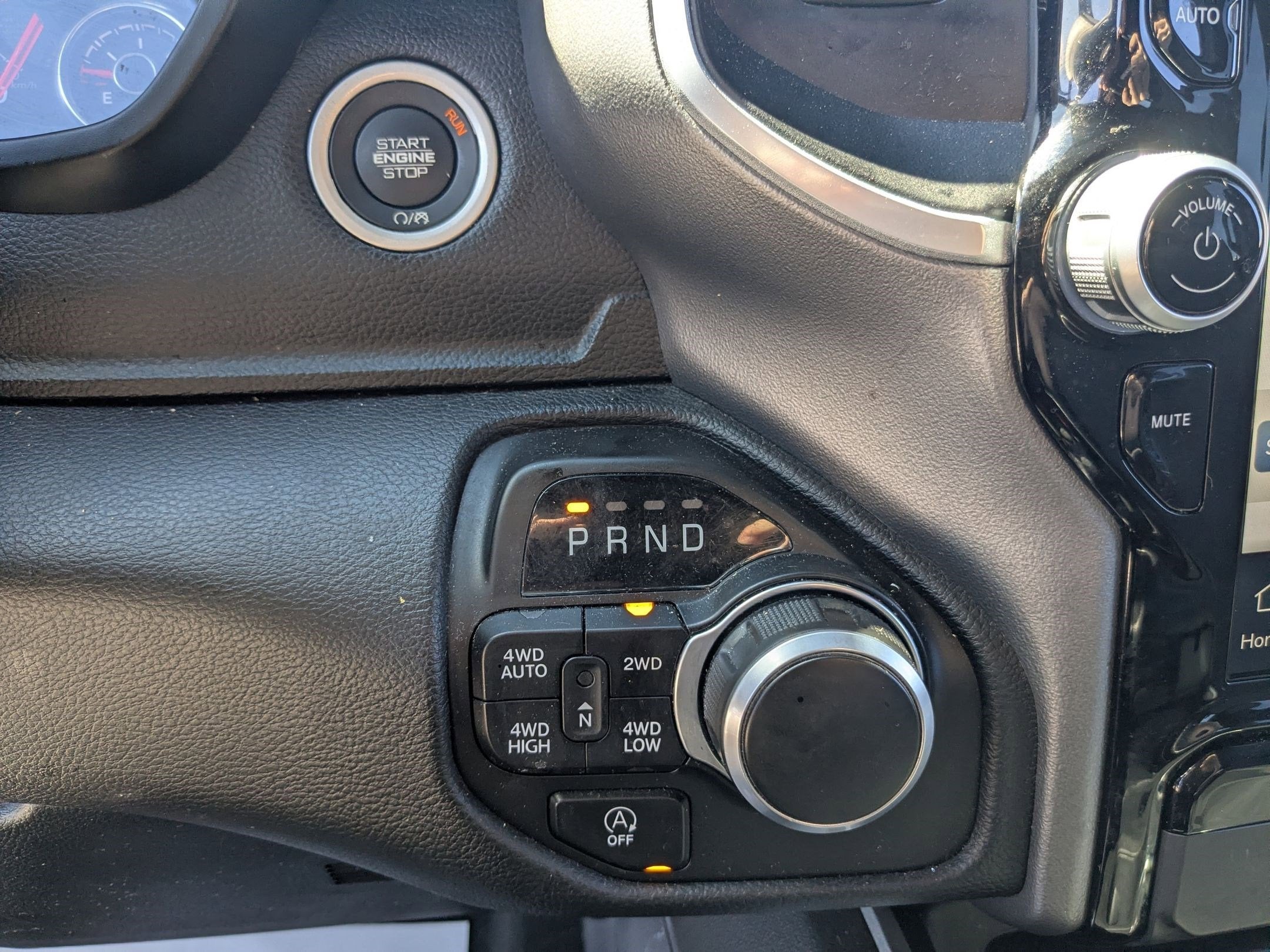 2023 RAM 1500 Big Horn Crew Cab 4x4 5'7' Box