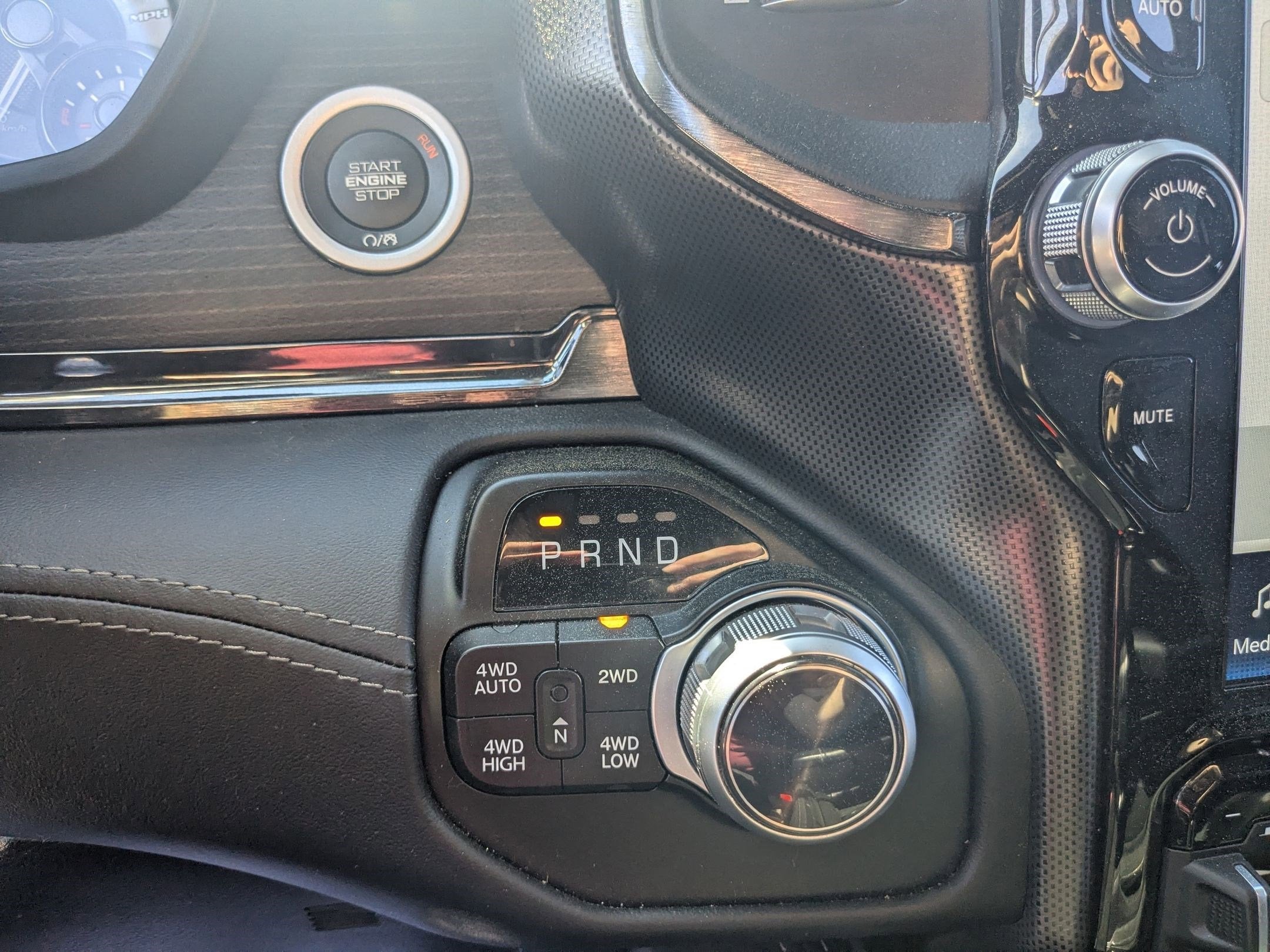 2022 RAM 1500 Limited Crew Cab 4x4 5'7' Box