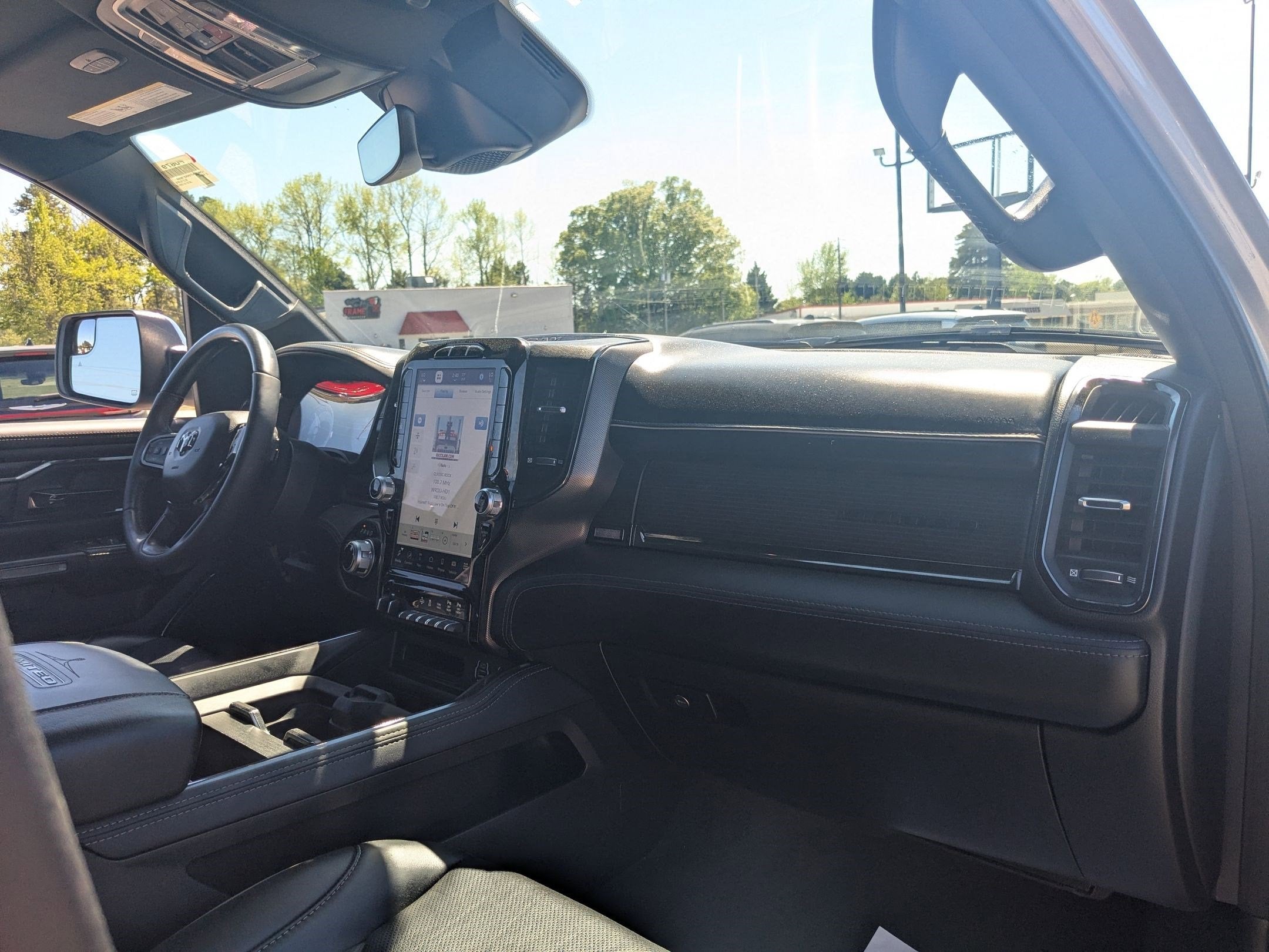 2022 RAM 1500 Limited Crew Cab 4x4 5'7' Box