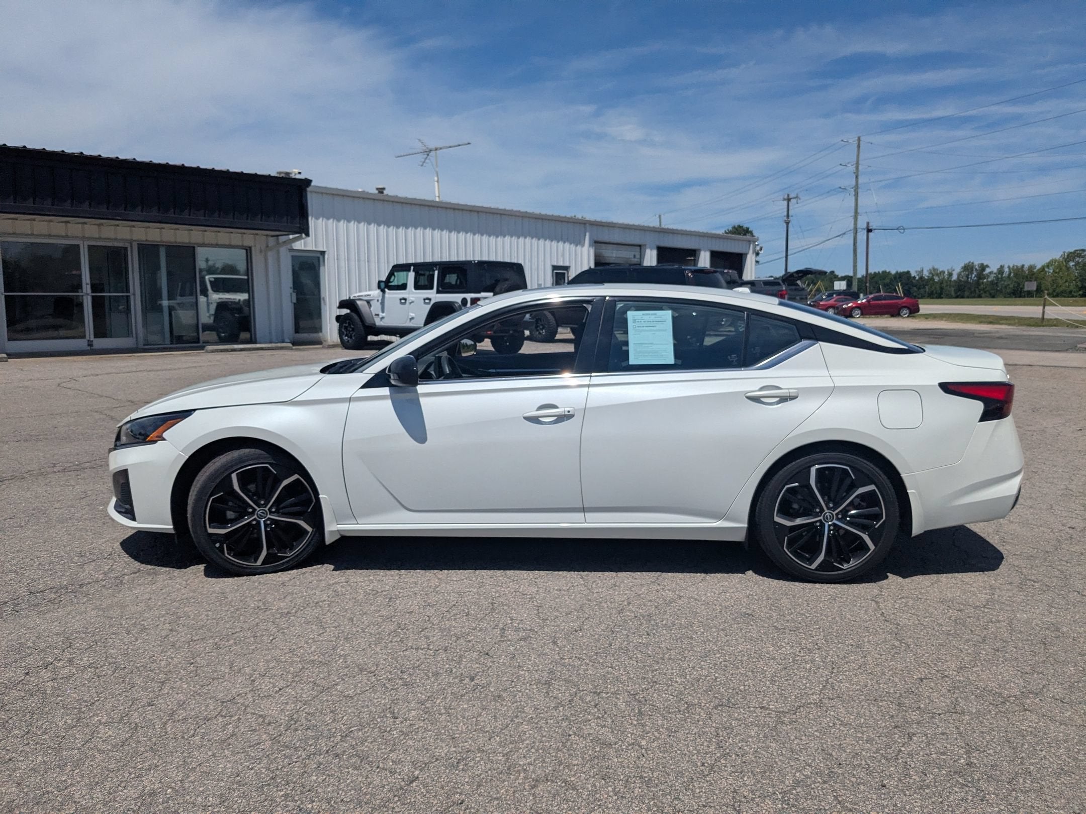 2024 Nissan Altima SR FWD