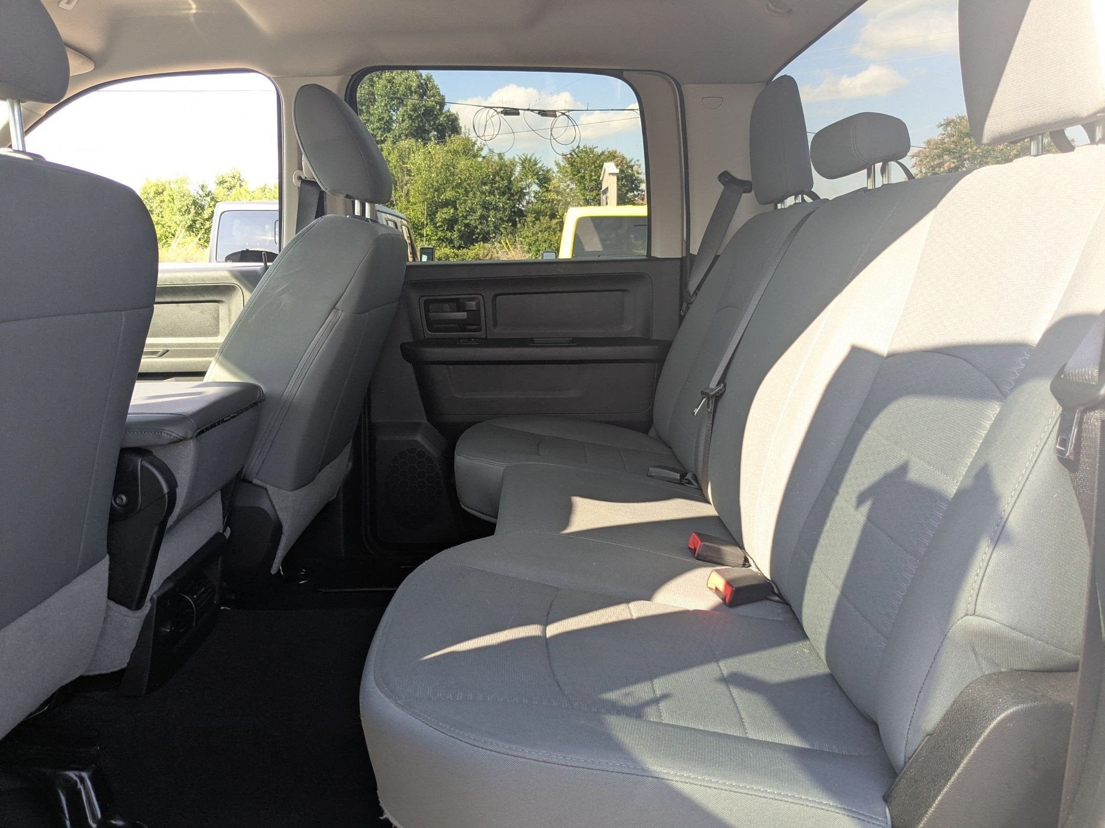 2020 RAM 1500 Classic Tradesman Crew Cab 4x2 5'7' Box