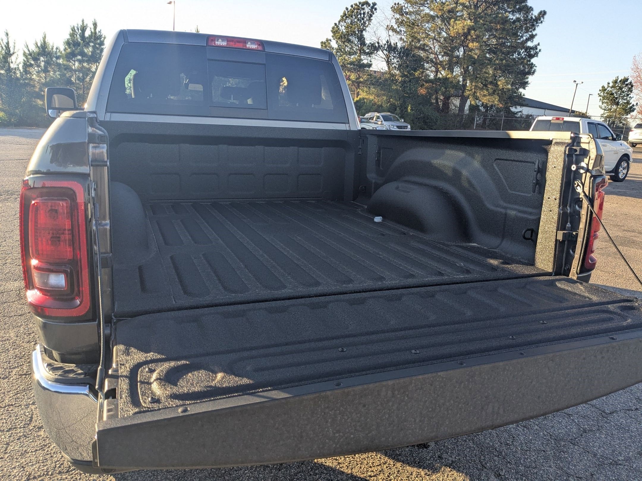 2026 RAM 2500 Tradesman Crew Cab 4x4 6'4' Box