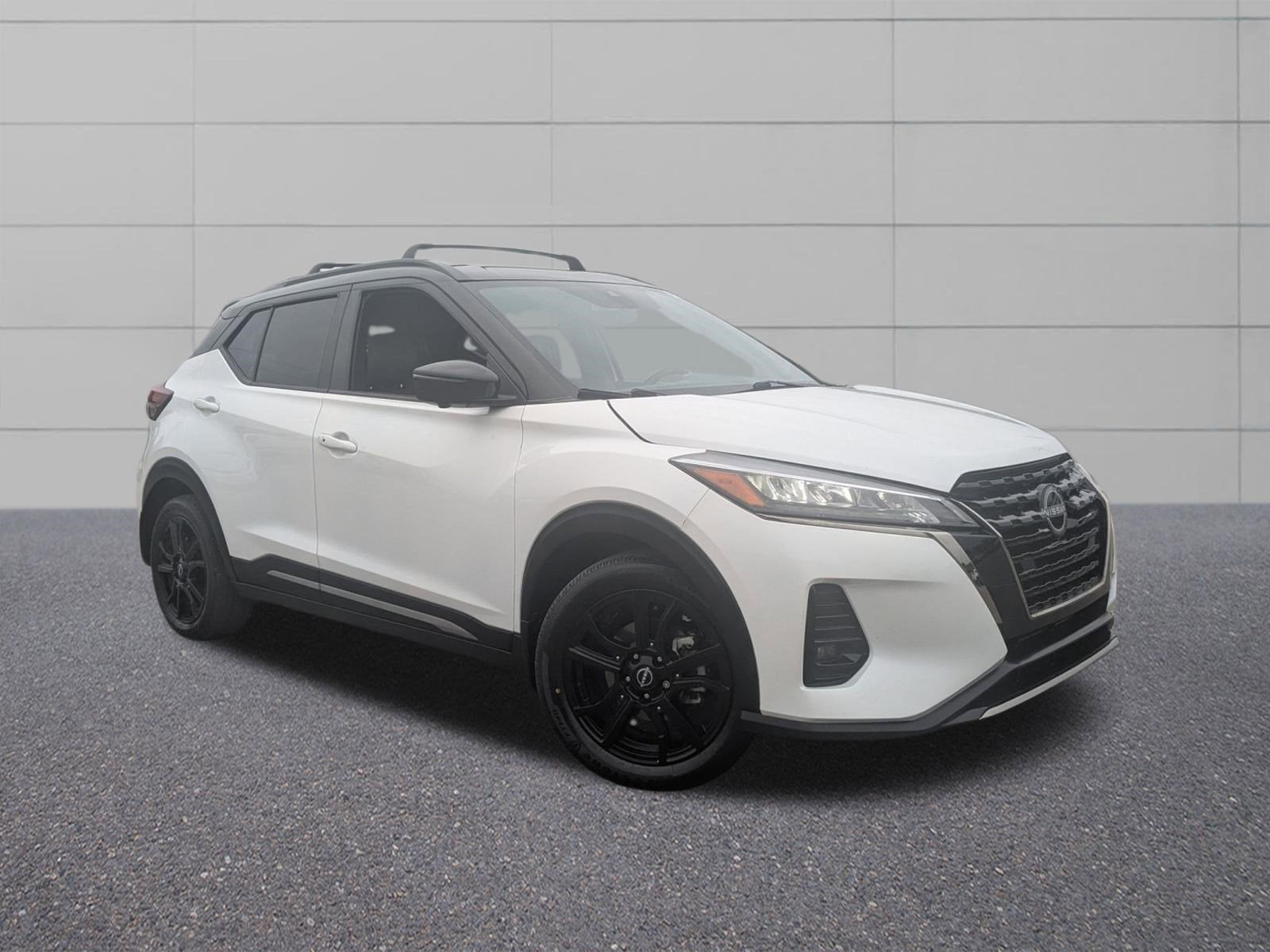 2024 Nissan Kicks SR Xtronic CVT