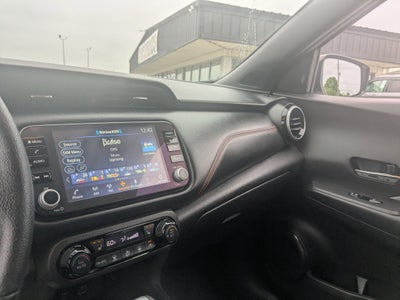 2024 Nissan Kicks SR Xtronic CVT