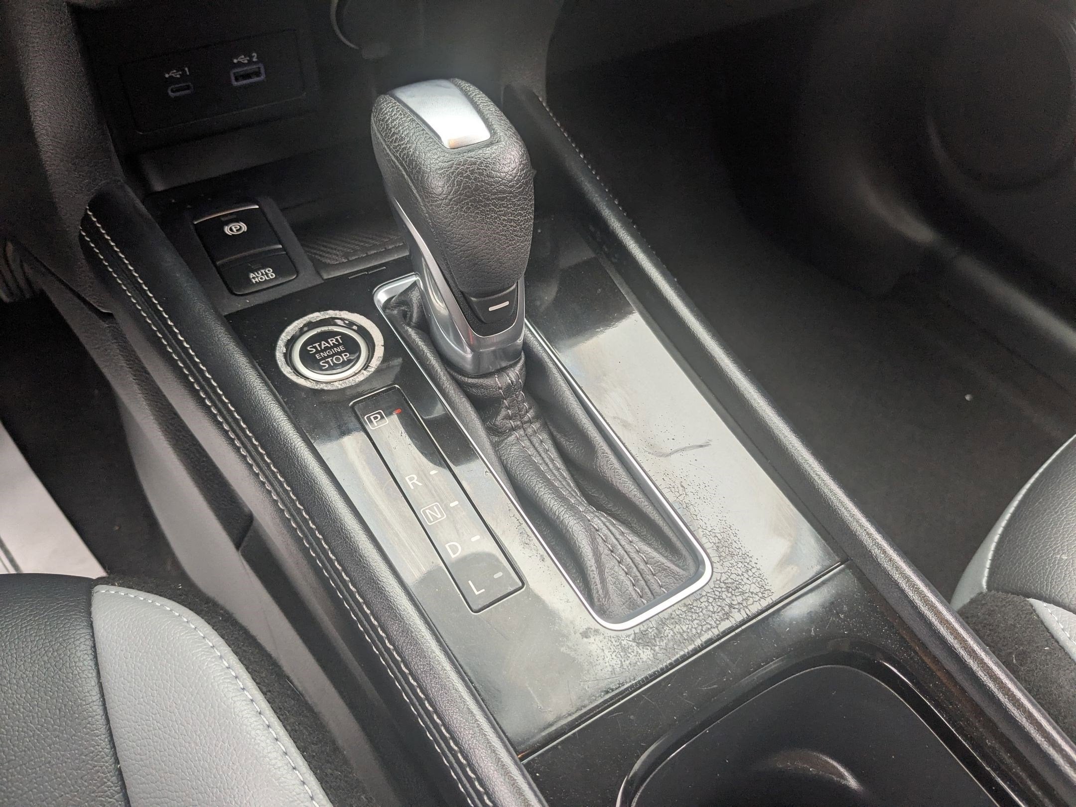 2024 Nissan Kicks SR Xtronic CVT