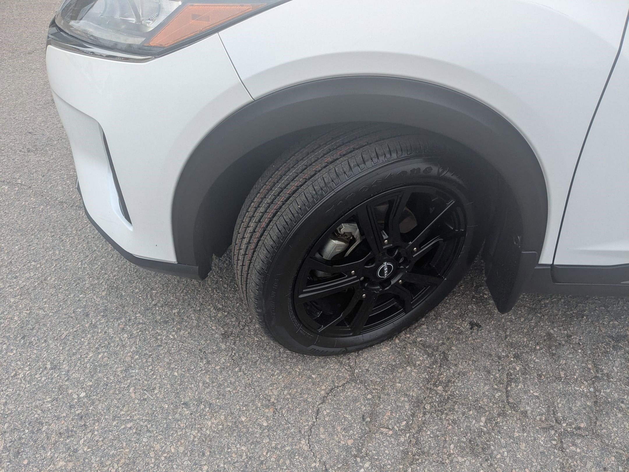 2024 Nissan Kicks SR Xtronic CVT