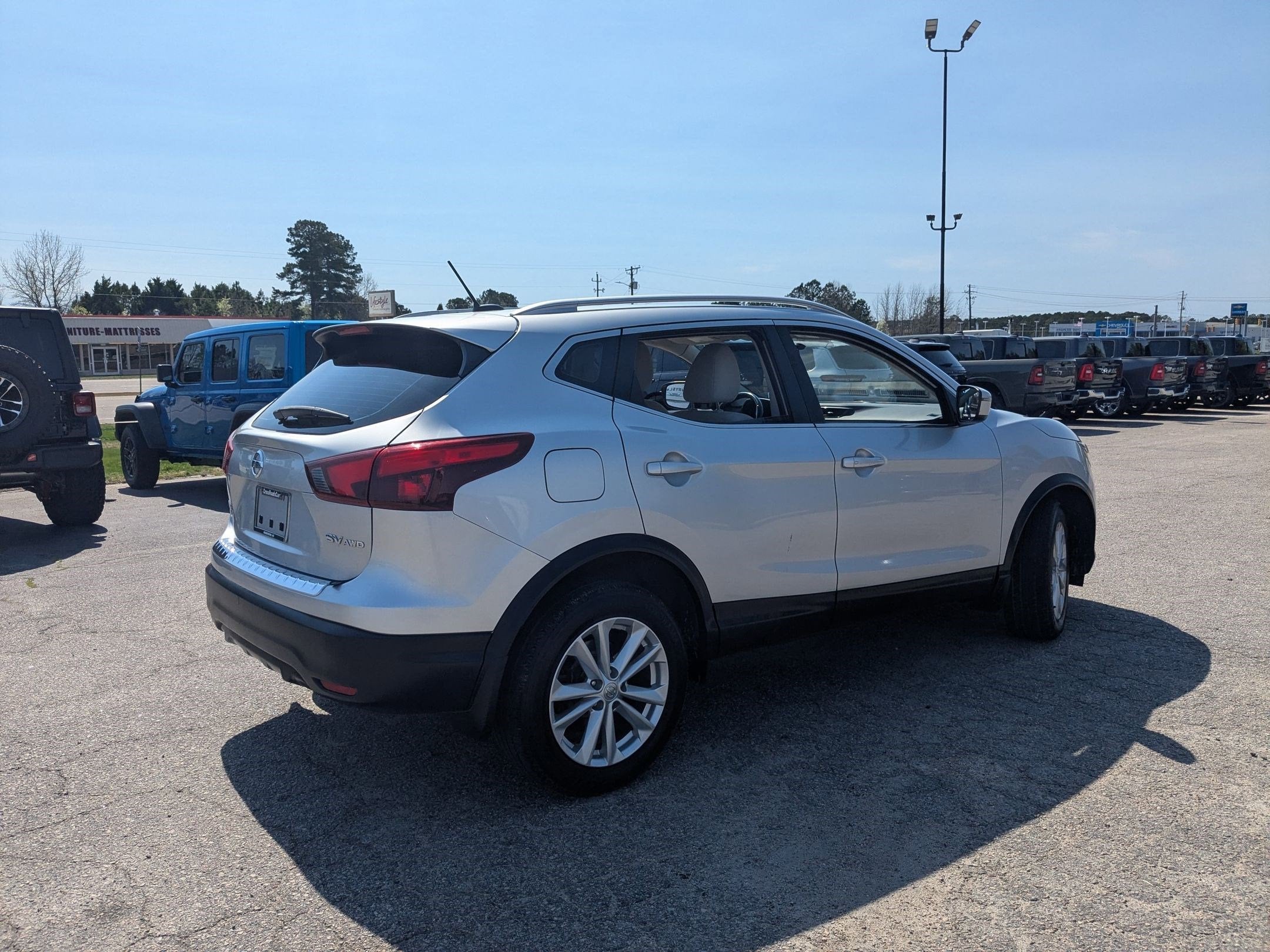 2018 Nissan Rogue Sport SV