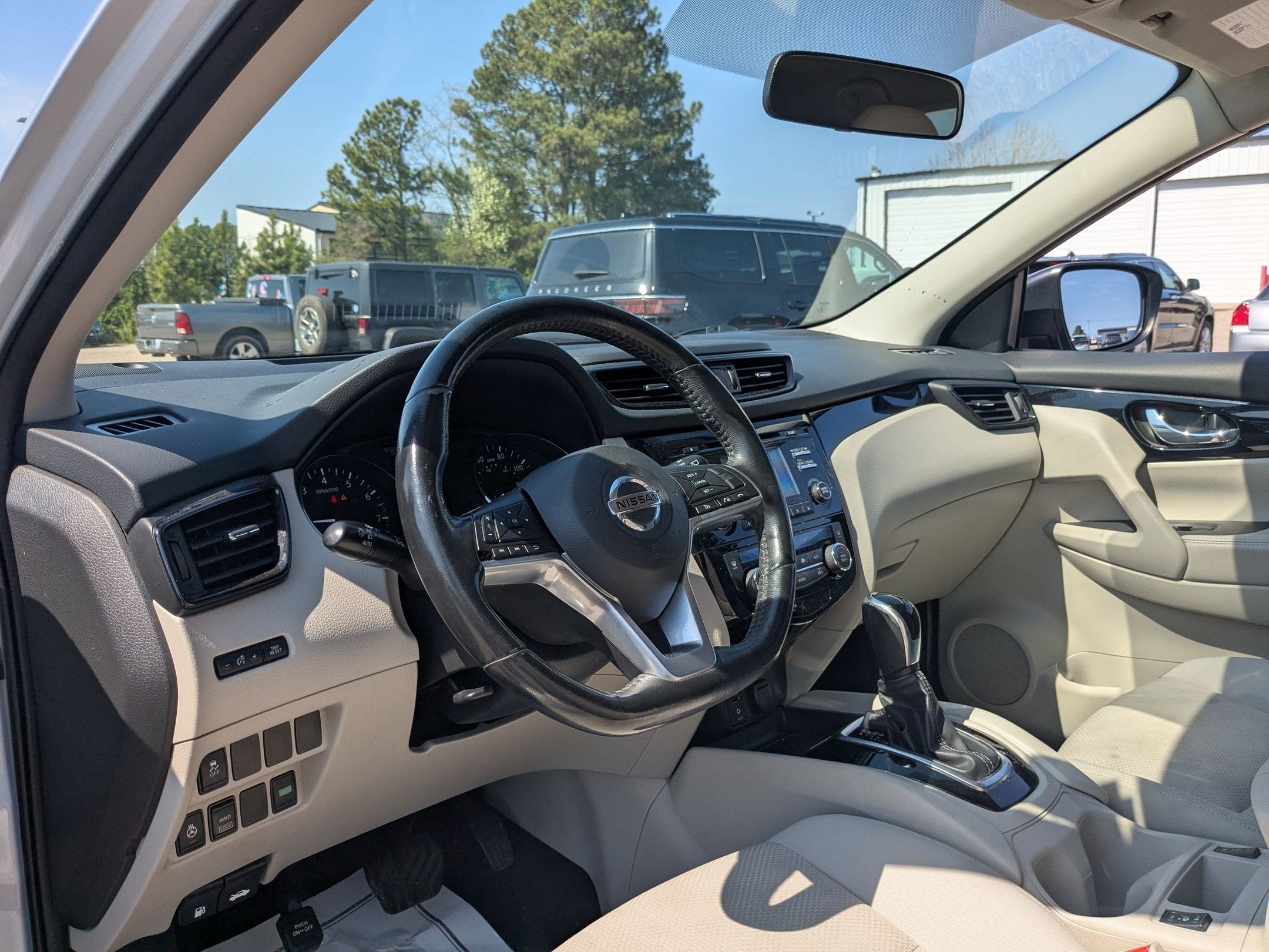 2018 Nissan Rogue Sport SV
