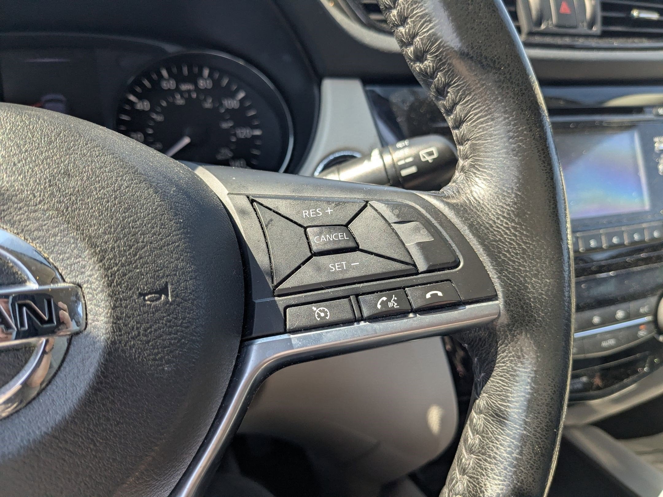 2018 Nissan Rogue Sport SV