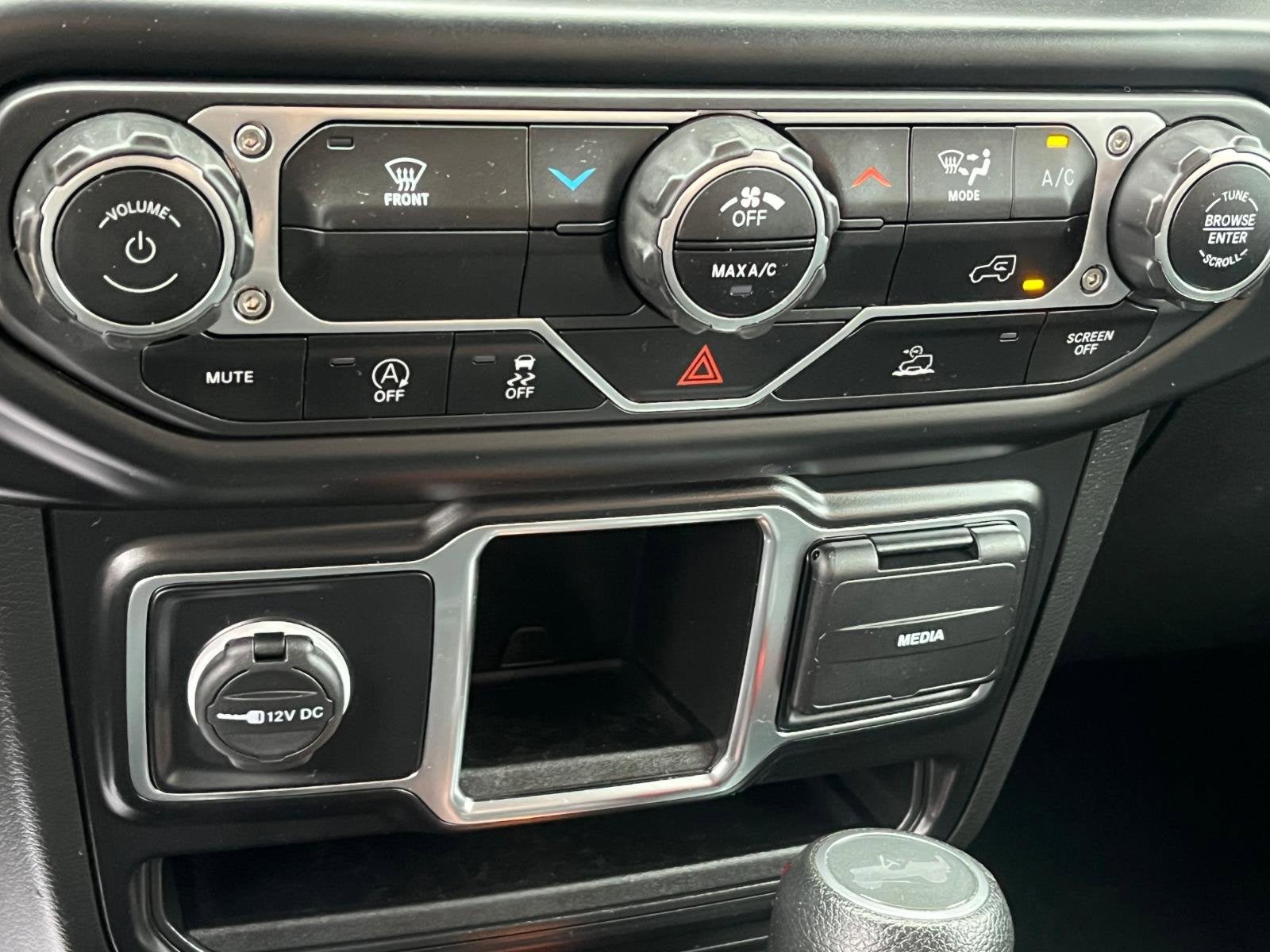 2022 Jeep Wrangler Sport