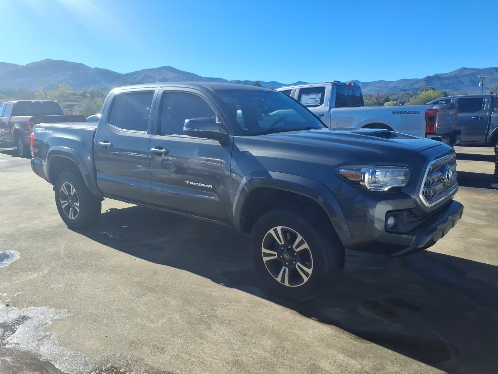 2016 Toyota Tacoma TRD Sport