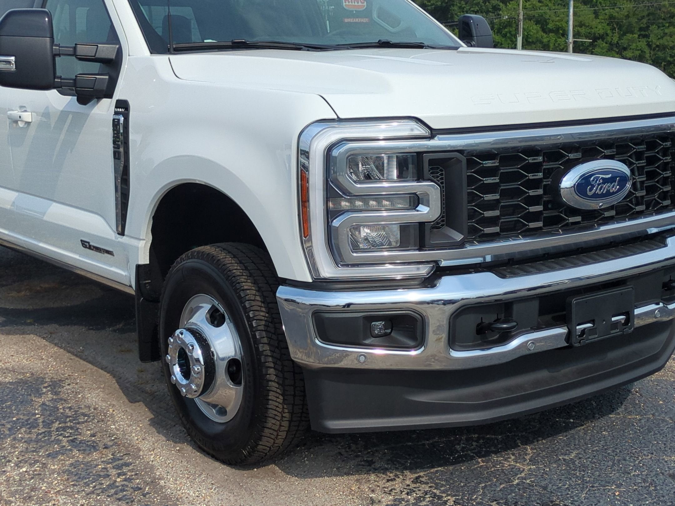 2026 Ford Super Duty F-350 DRW LARIAT