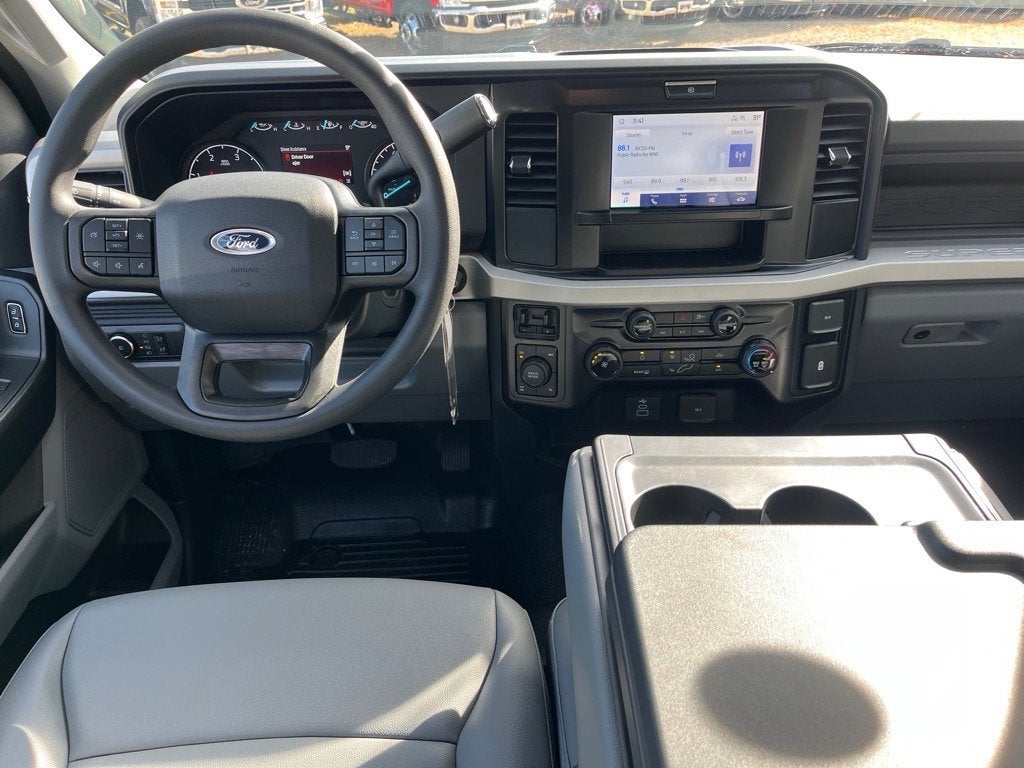 2026 Ford Super Duty F-350 SRW XL