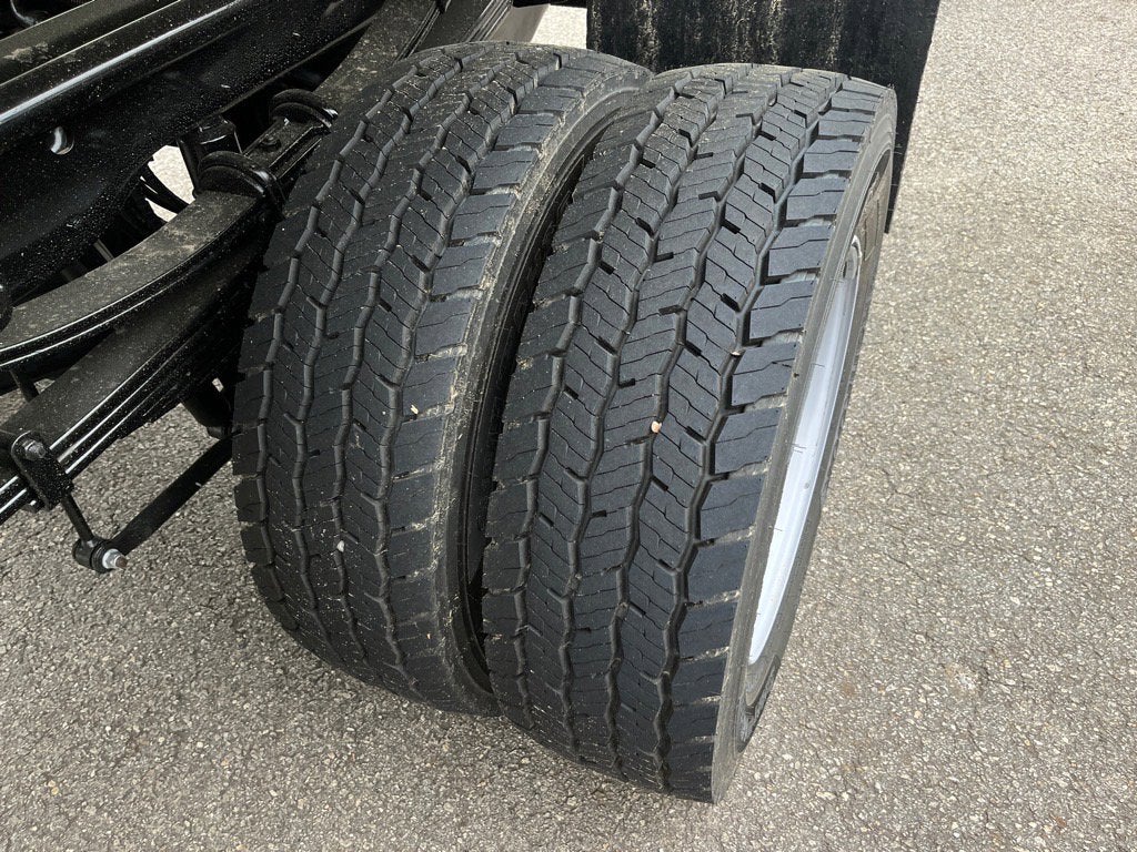 2025 Ford Super Duty F-600 DRW XL