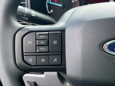 2025 Ford Super Duty F-600 DRW XLT