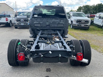 2025 Ford Super Duty F-600 DRW XLT
