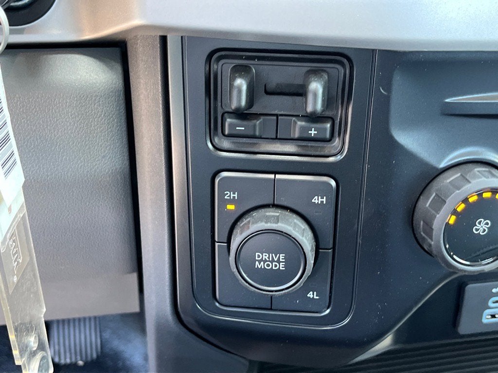 2025 Ford Super Duty F-600 DRW XL