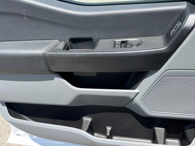 2025 Ford Super Duty F-600 DRW XL