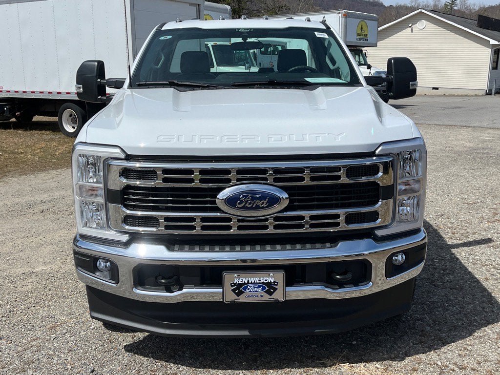 2025 Ford Super Duty F-350 DRW XL