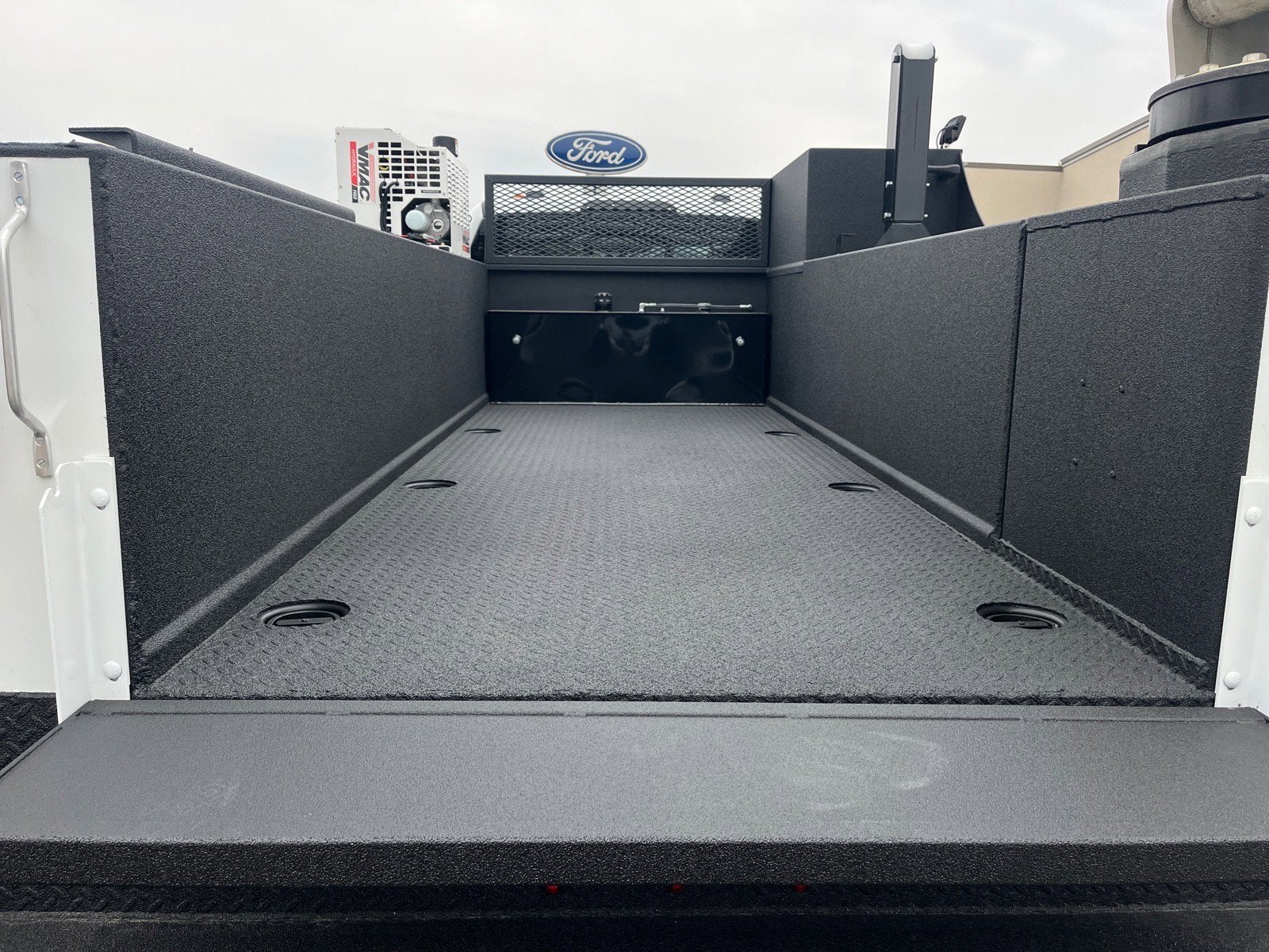 2026 Ford Super Duty F-550 DRW XL