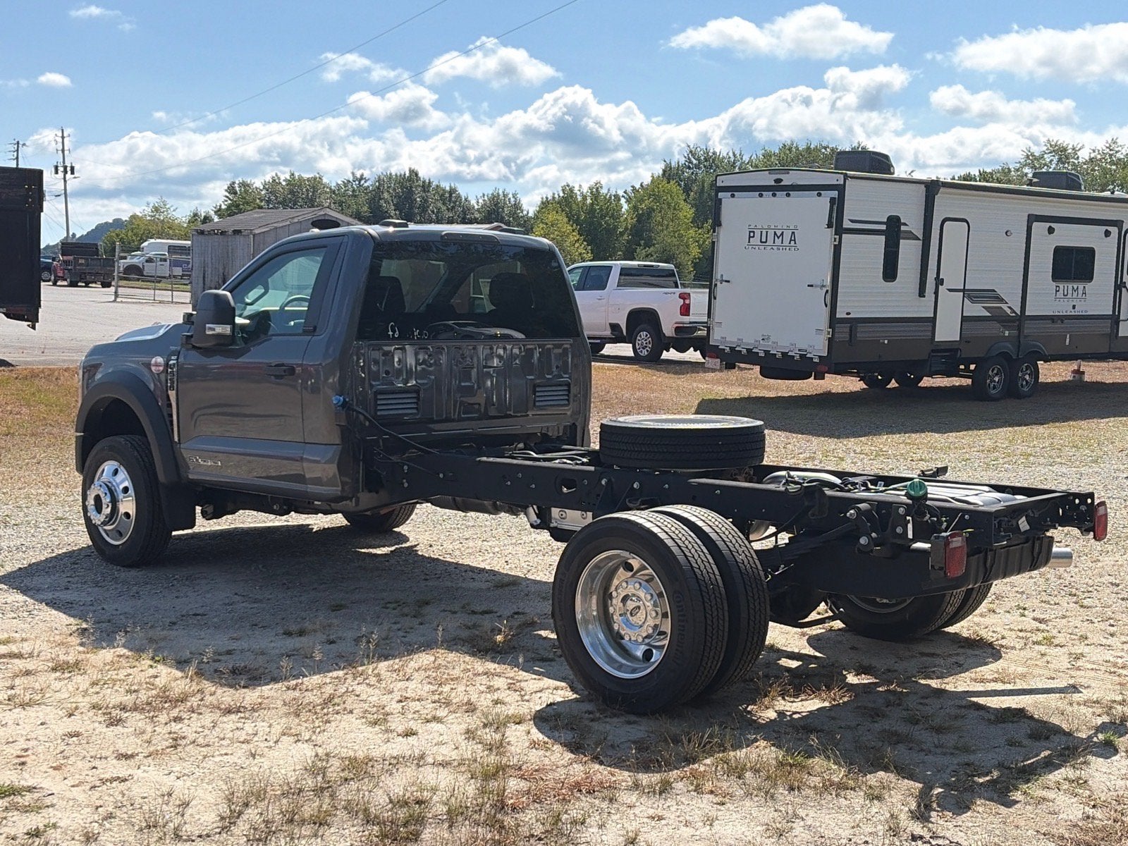 2025 Ford Super Duty F-550 DRW XL