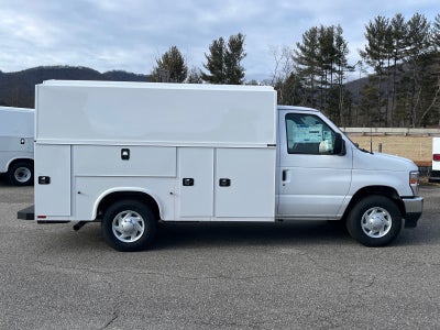 2026 Ford E-Series Cutaway Base Cutaway