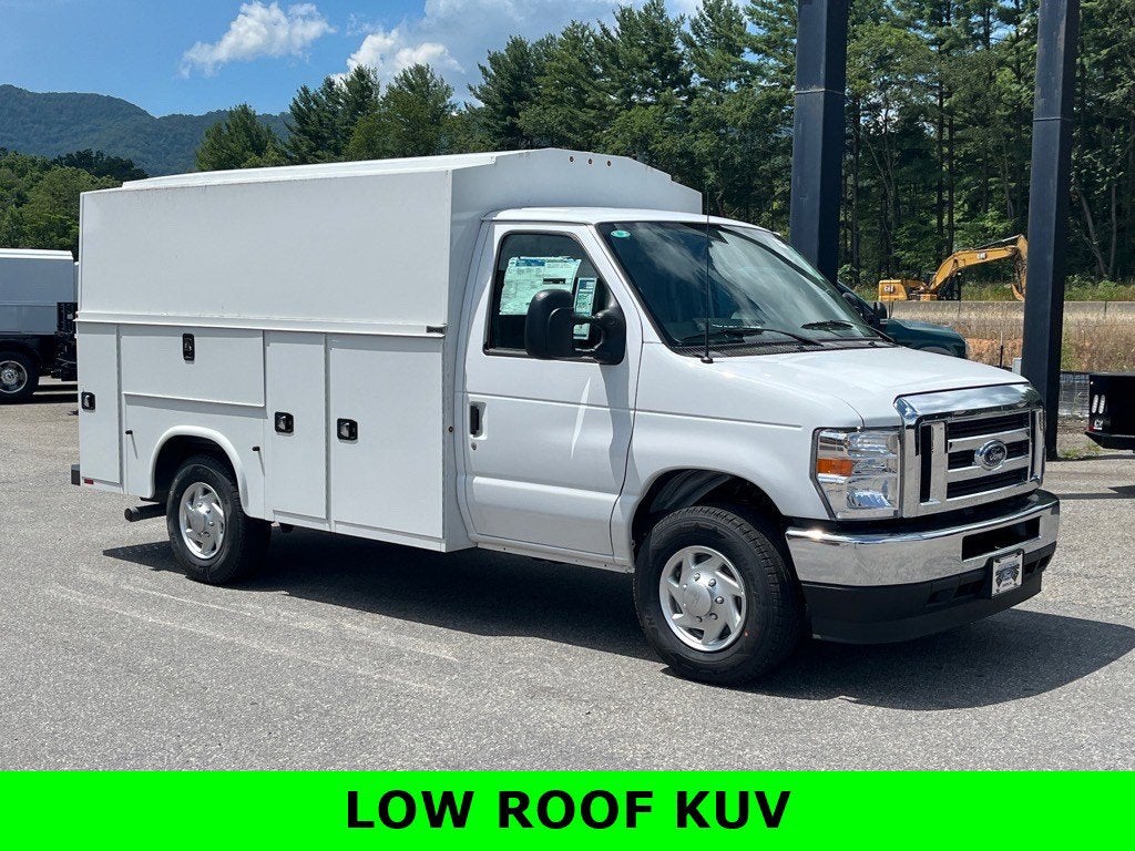 2025 Ford E-Series Cutaway E-350 SRW