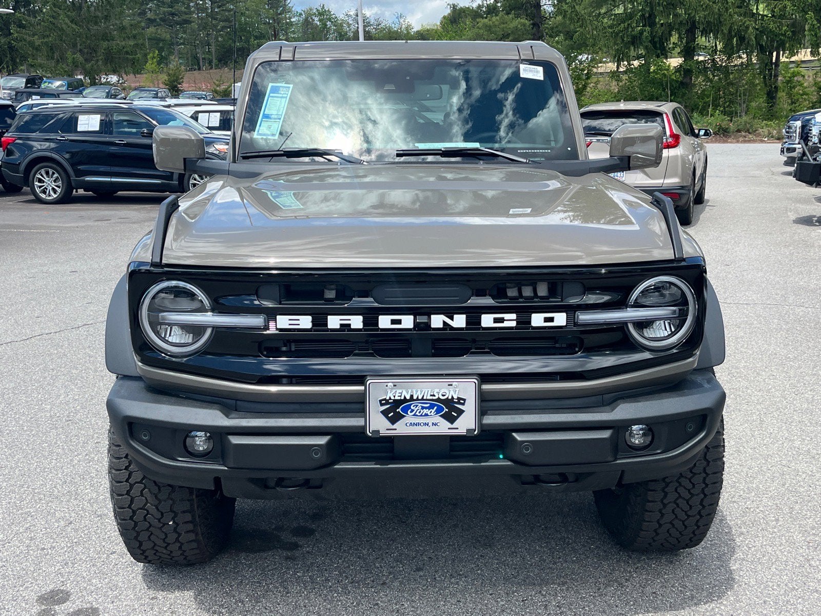 2026 Ford Bronco Outer Banks