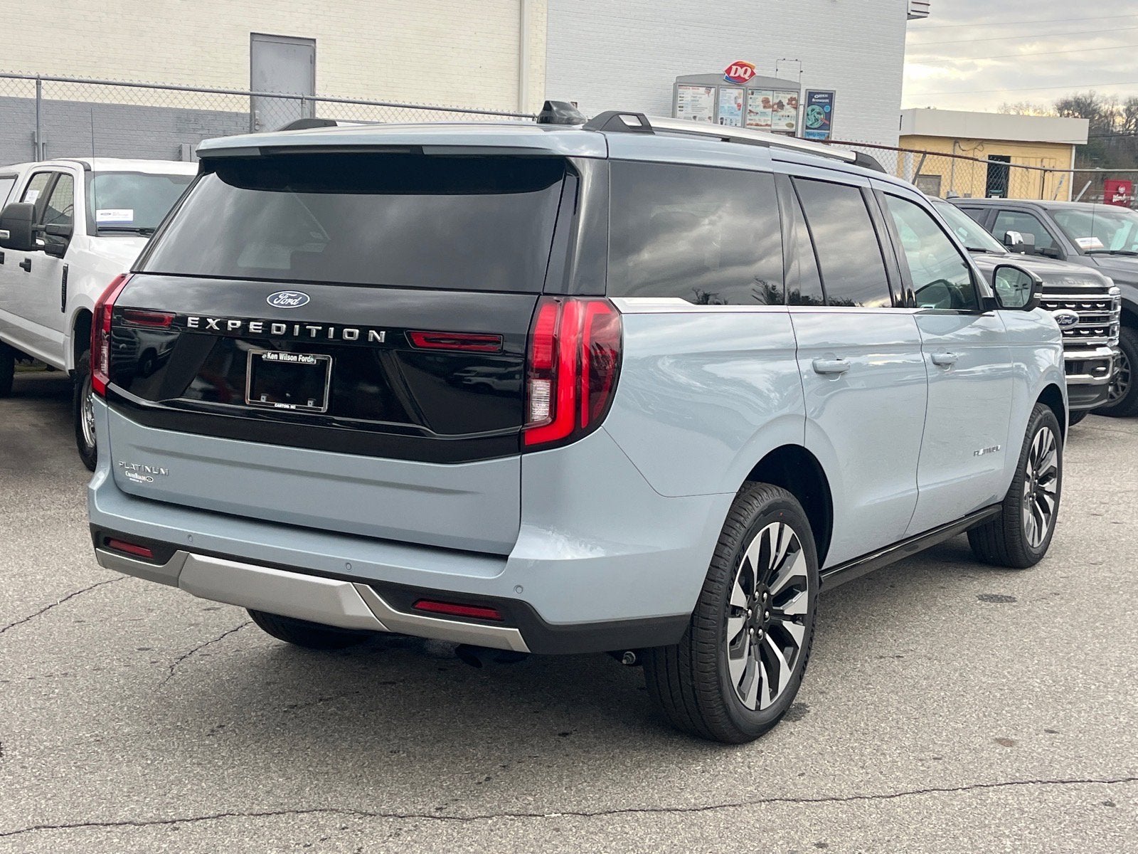 2025 Ford Expedition Platinum