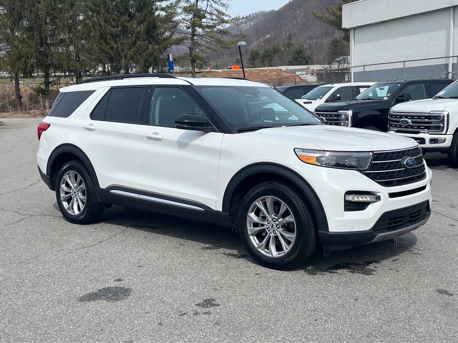 2024 Ford Explorer XLT