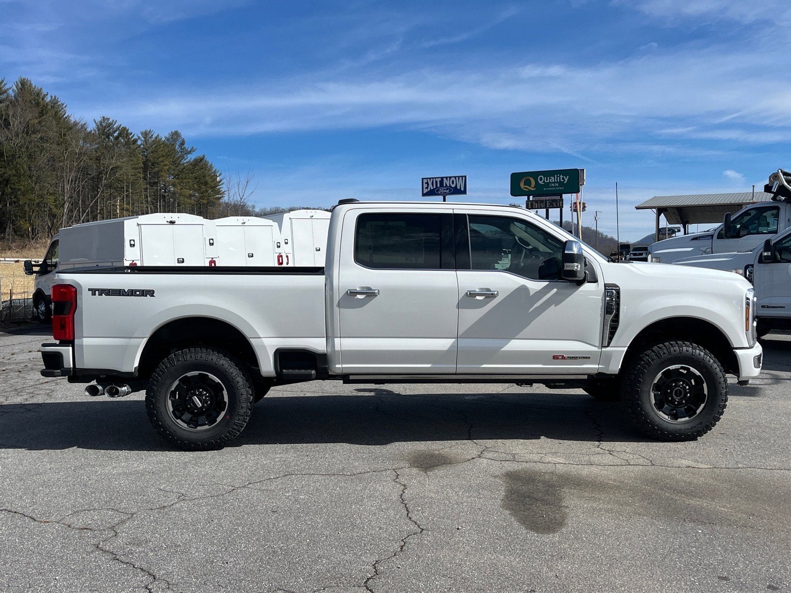 2026 Ford Super Duty F-350 SRW Platinum