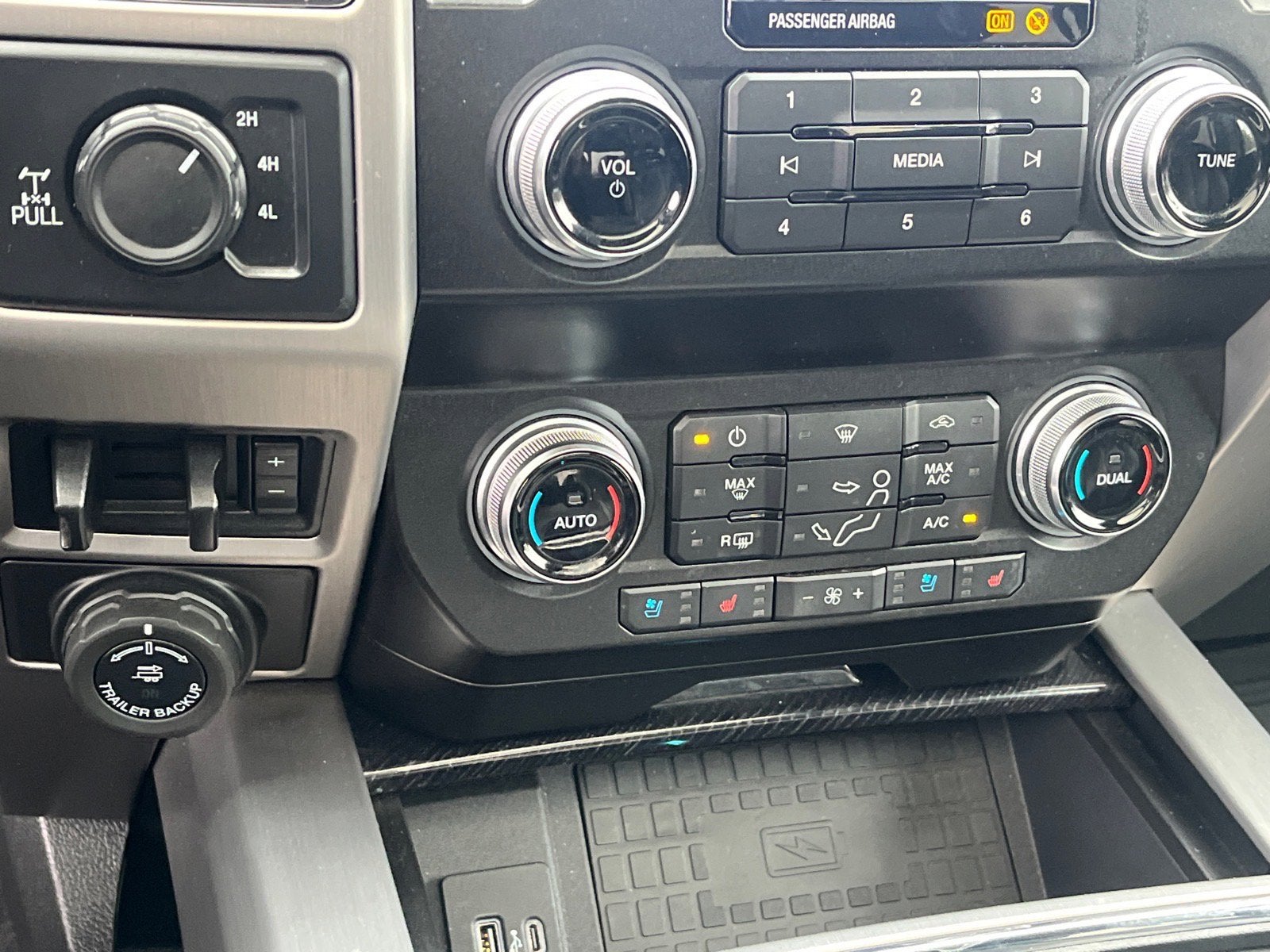 2020 Ford Super Duty F-350 SRW Platinum