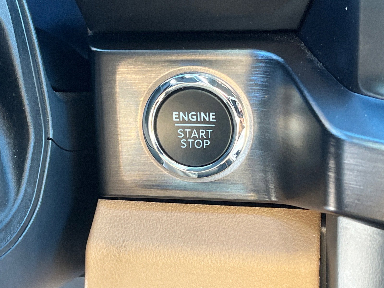 2023 Ford Super Duty F-350 DRW LARIAT