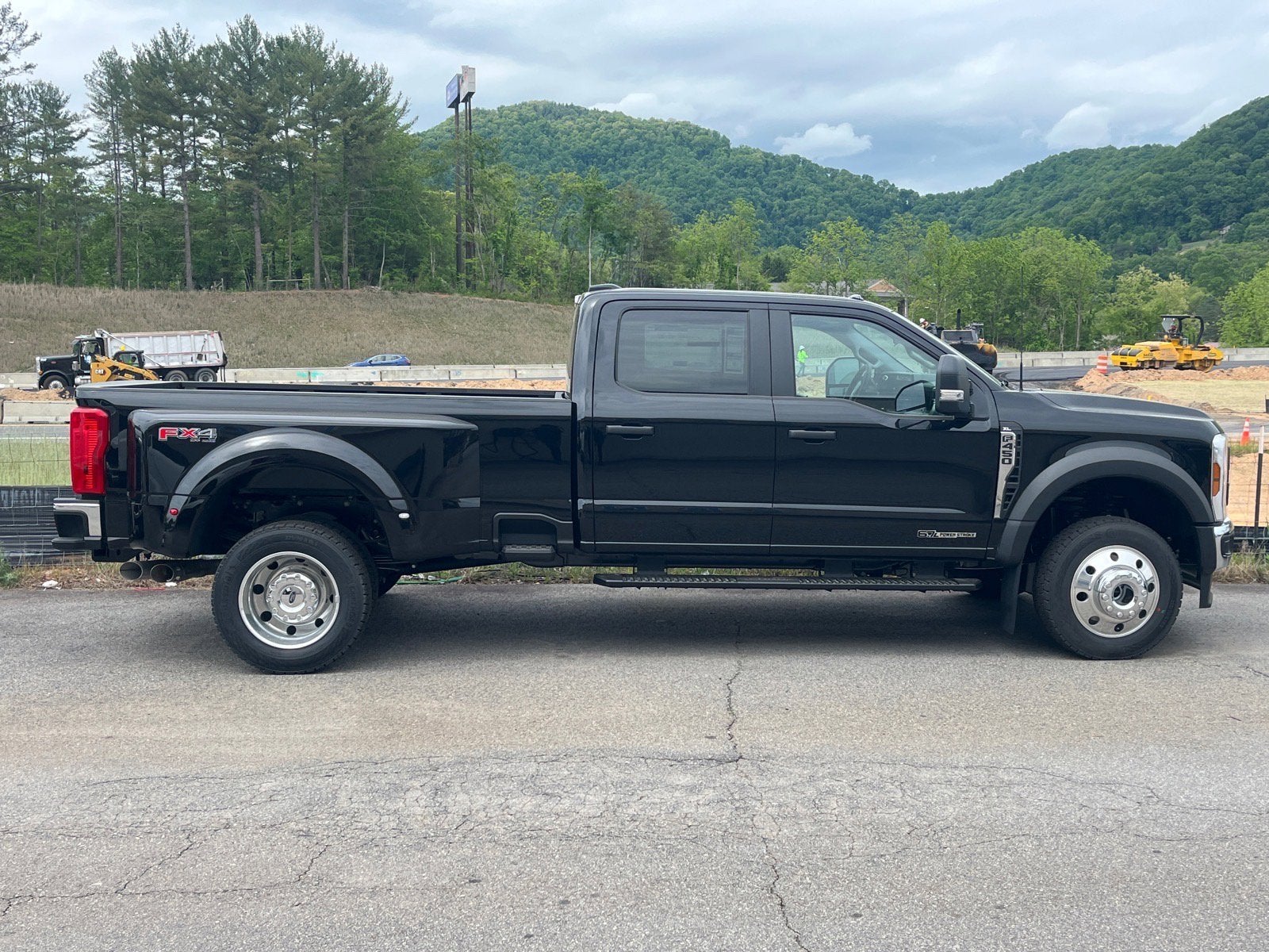 2026 Ford Super Duty F-450 DRW XL