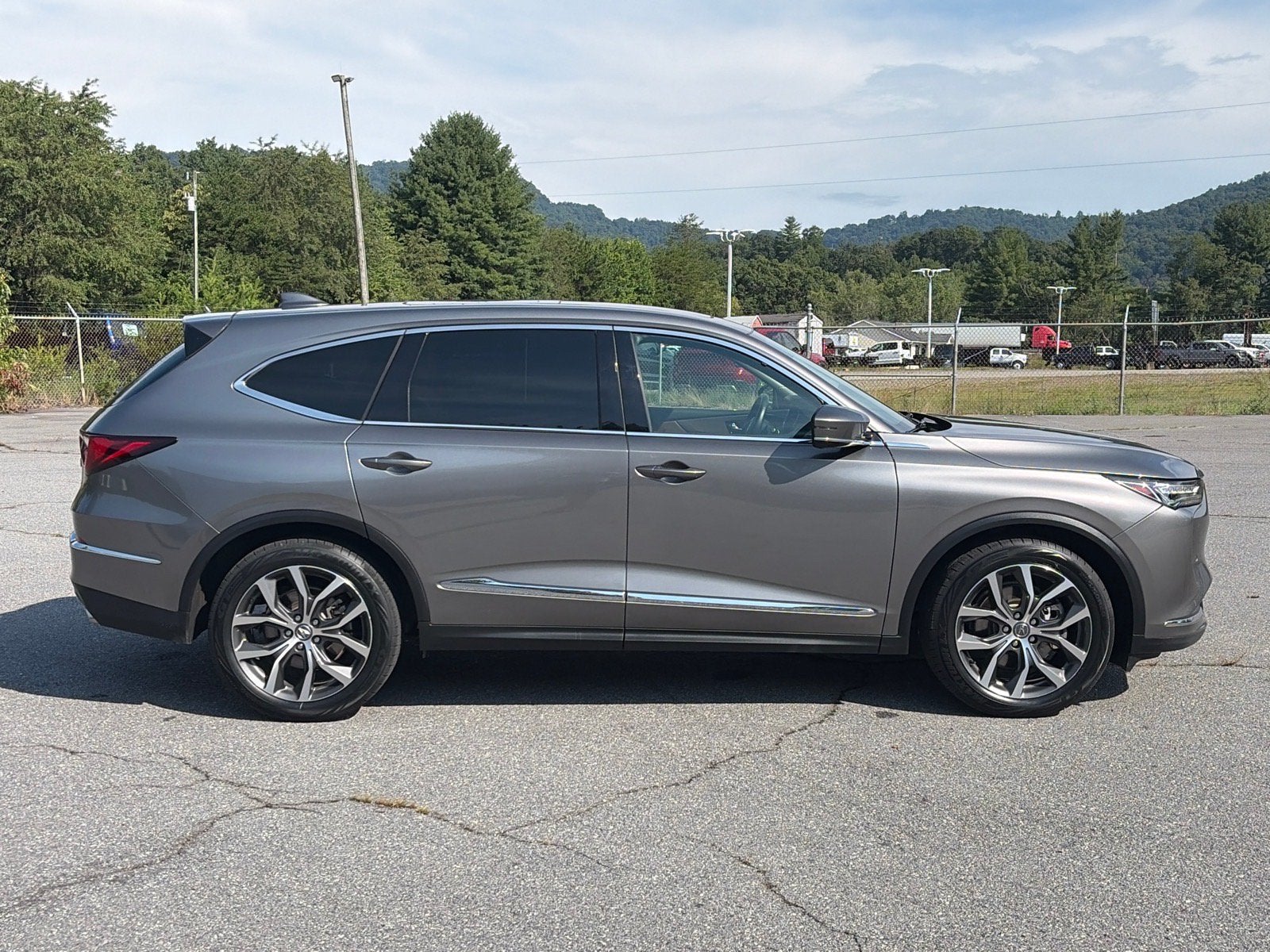 2023 Acura MDX w/Technology Package
