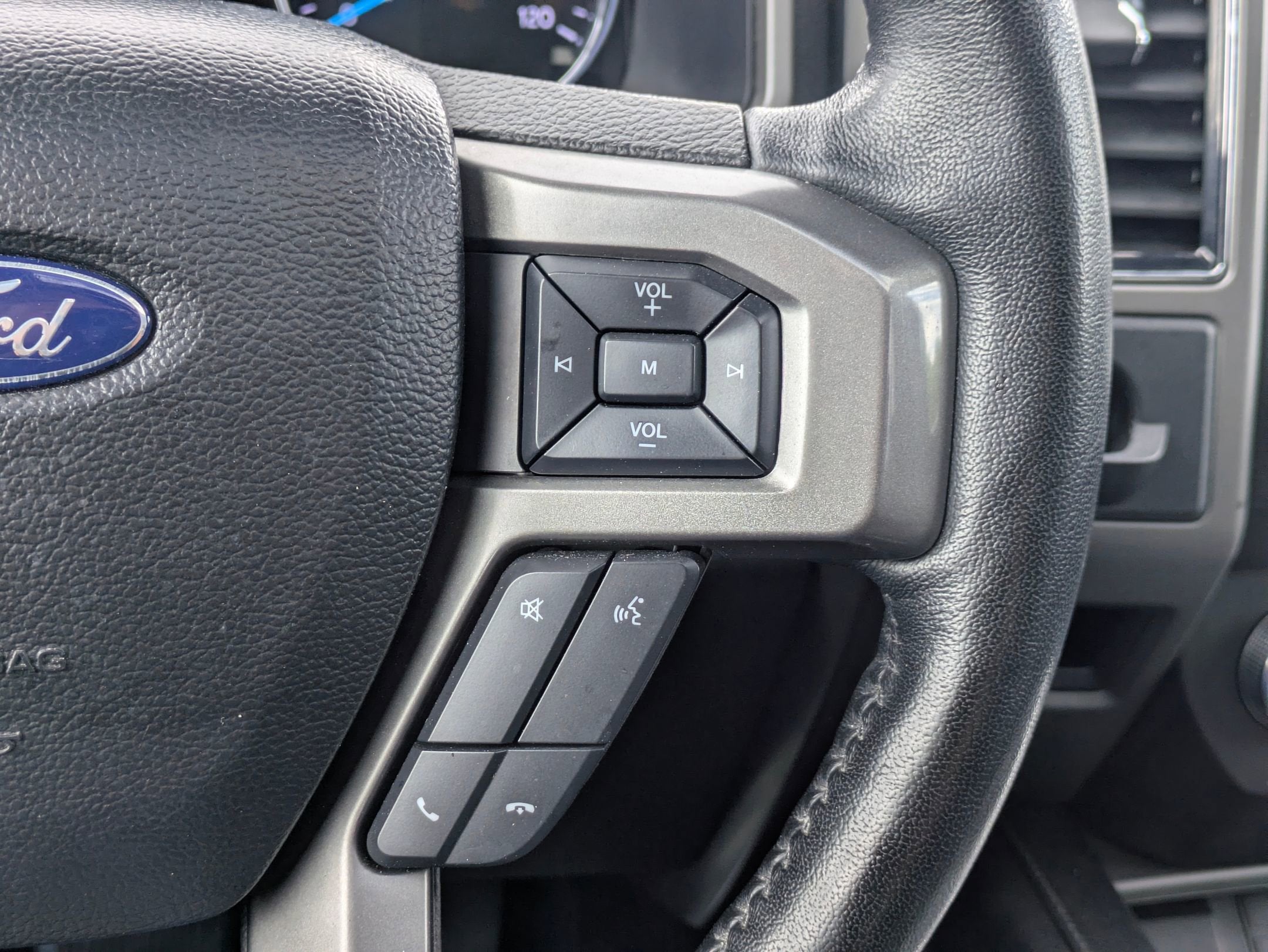 2021 Ford Expedition Max XLT