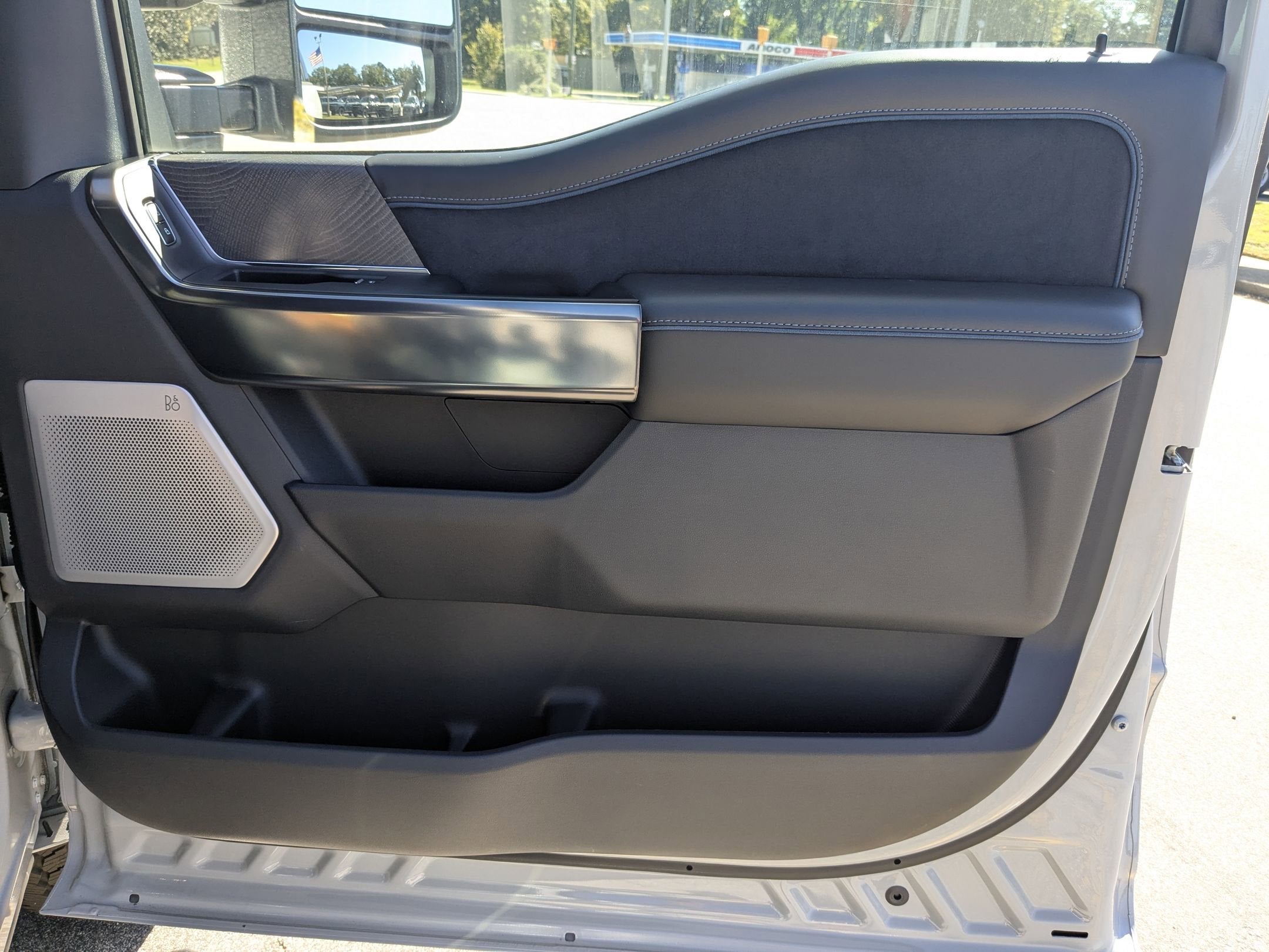 2025 Ford Super Duty F-250 SRW F-250® Platinum®