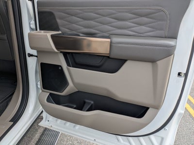 2026 Ford Super Duty F-350 DRW Platinum