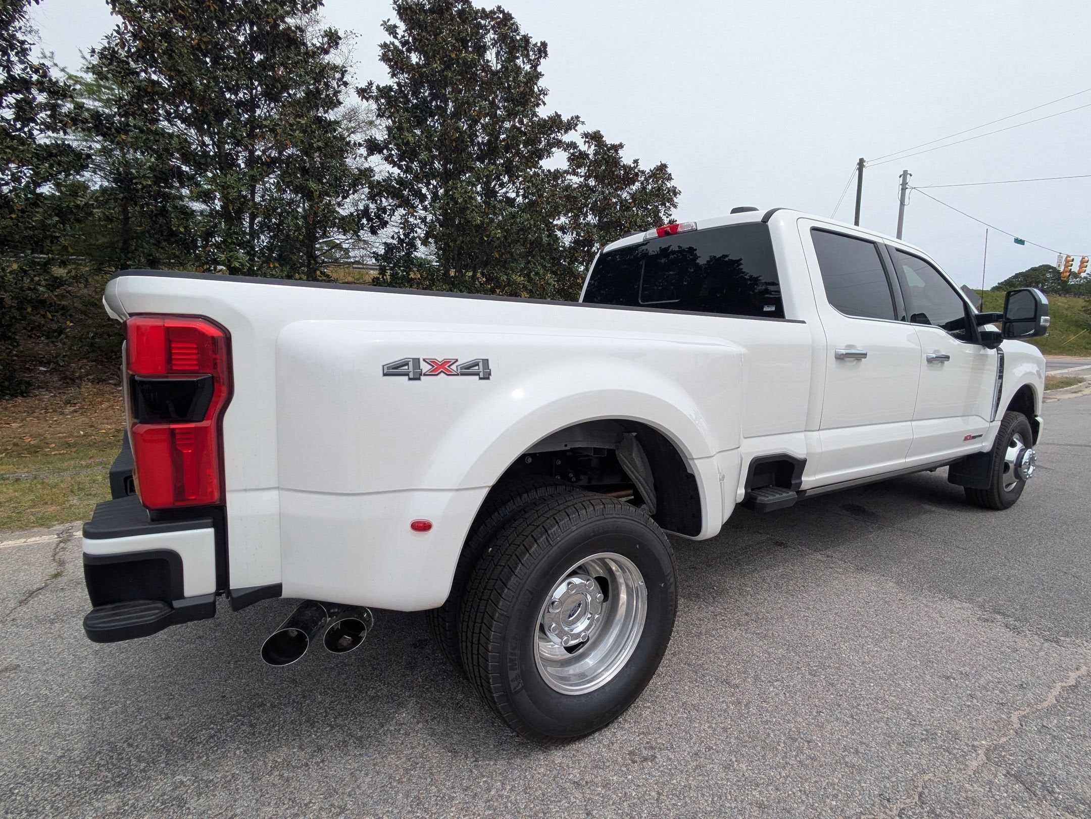 2026 Ford Super Duty F-350 DRW Platinum