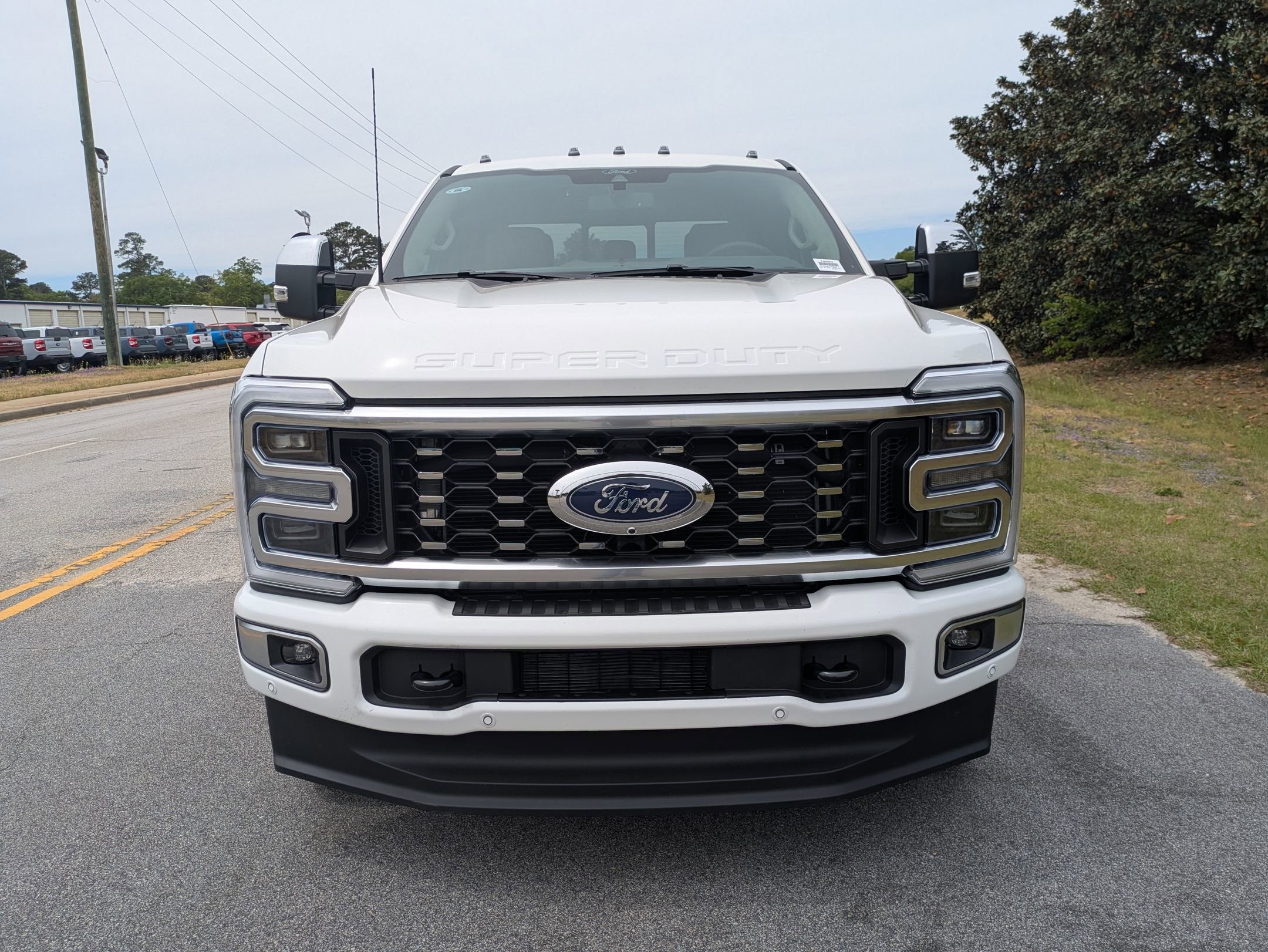 2026 Ford Super Duty F-350 DRW Platinum