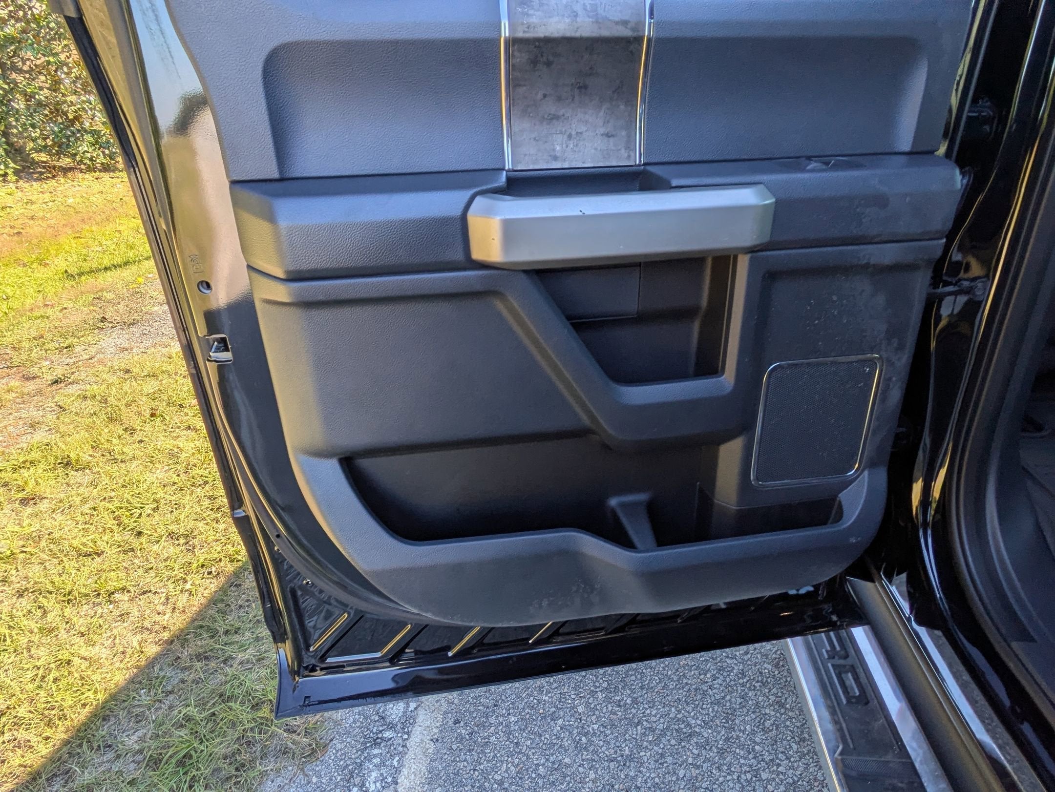 2022 Ford Super Duty F-350 DRW LARIAT