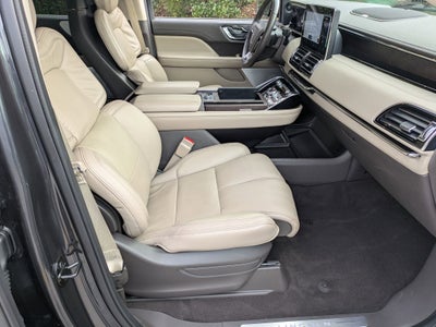 2023 Lincoln Navigator L Reserve