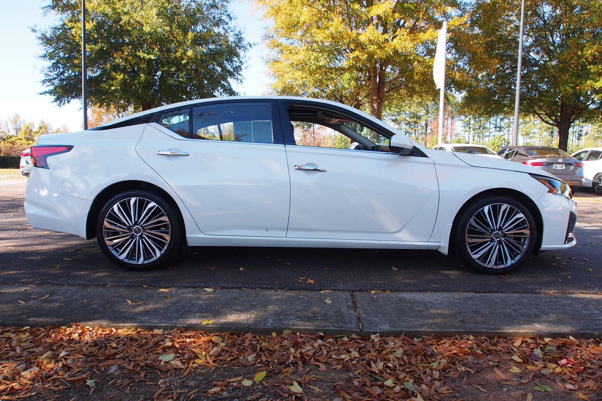 2025 Nissan Altima SL