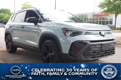 2025 Volkswagen Taos SE Black