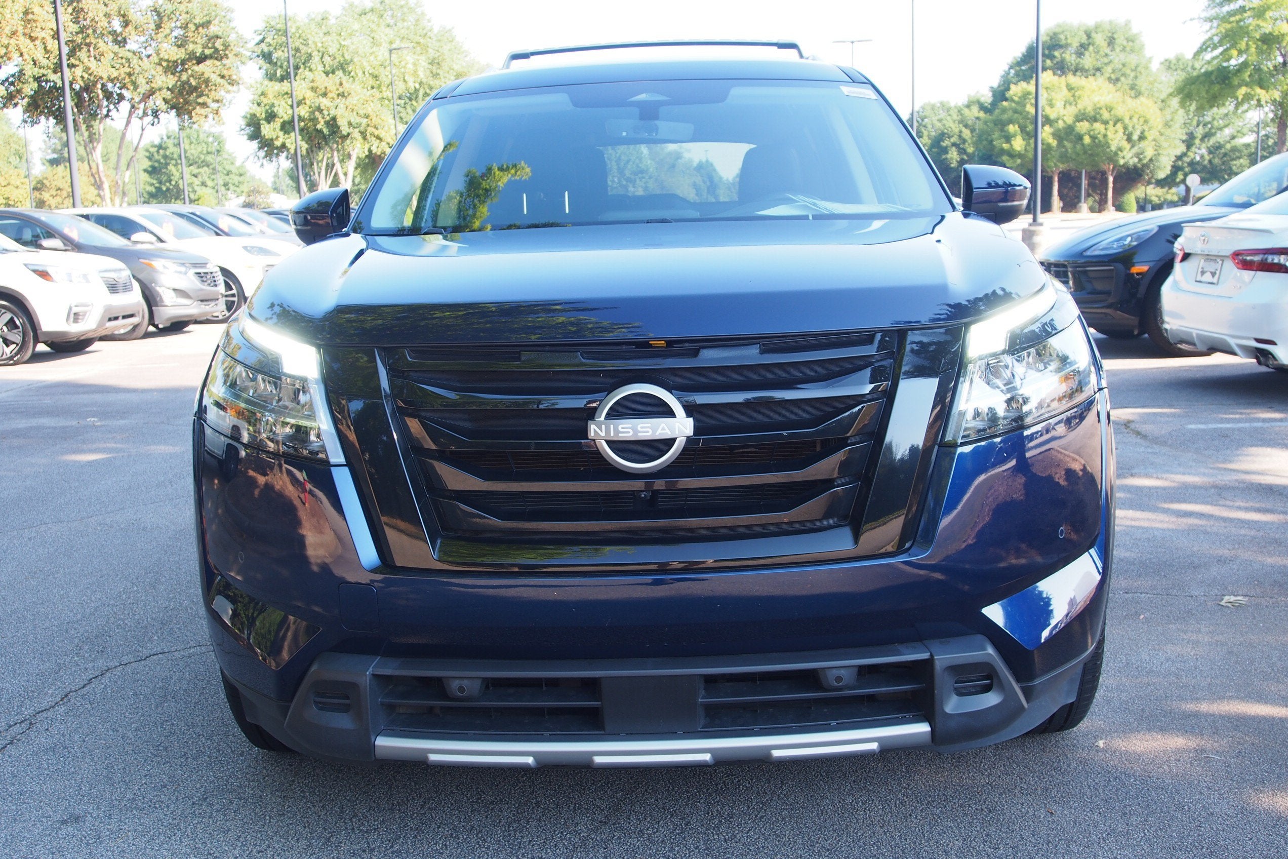 2024 Nissan Pathfinder SL