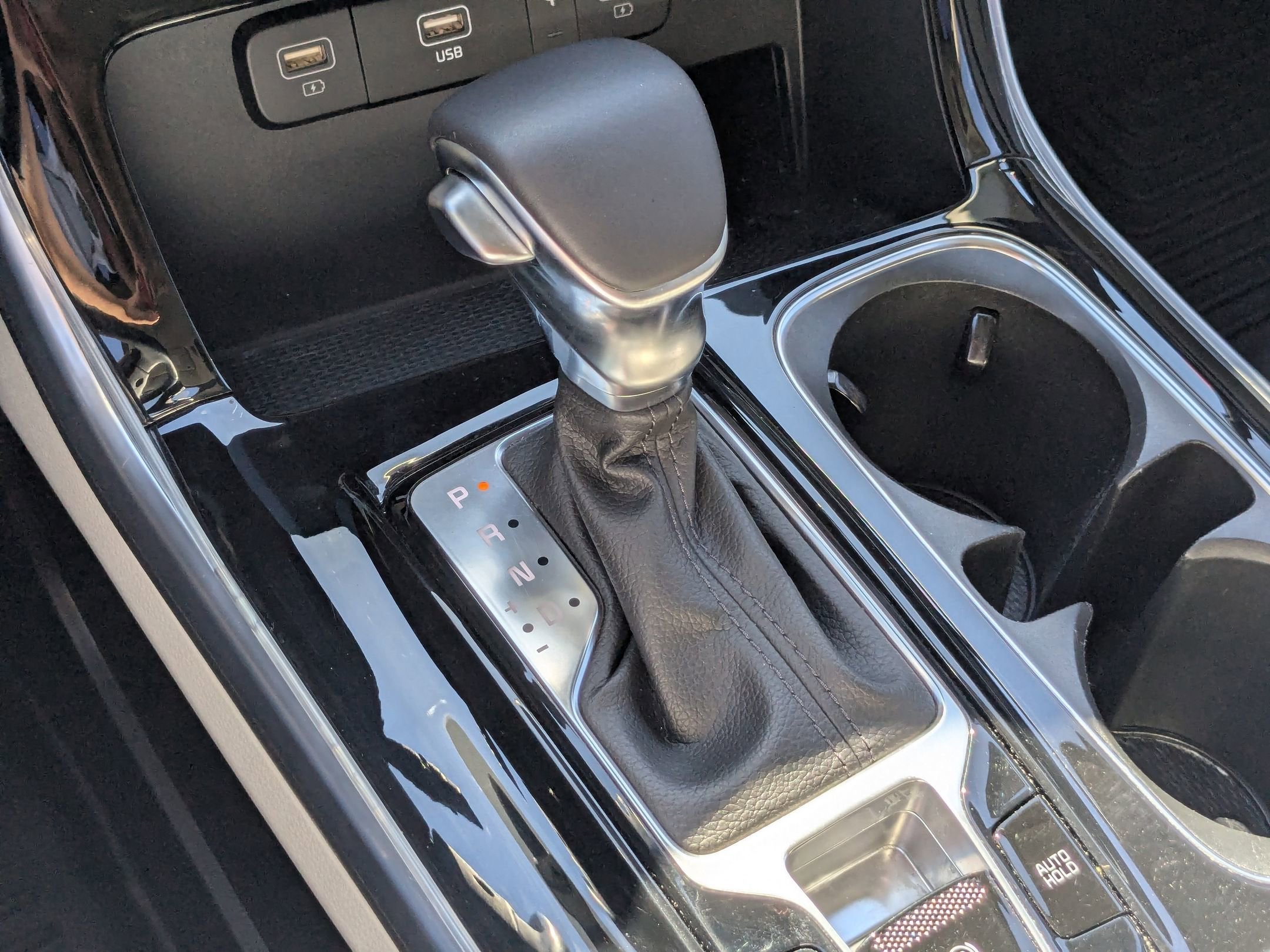 2023 Kia Carnival SX