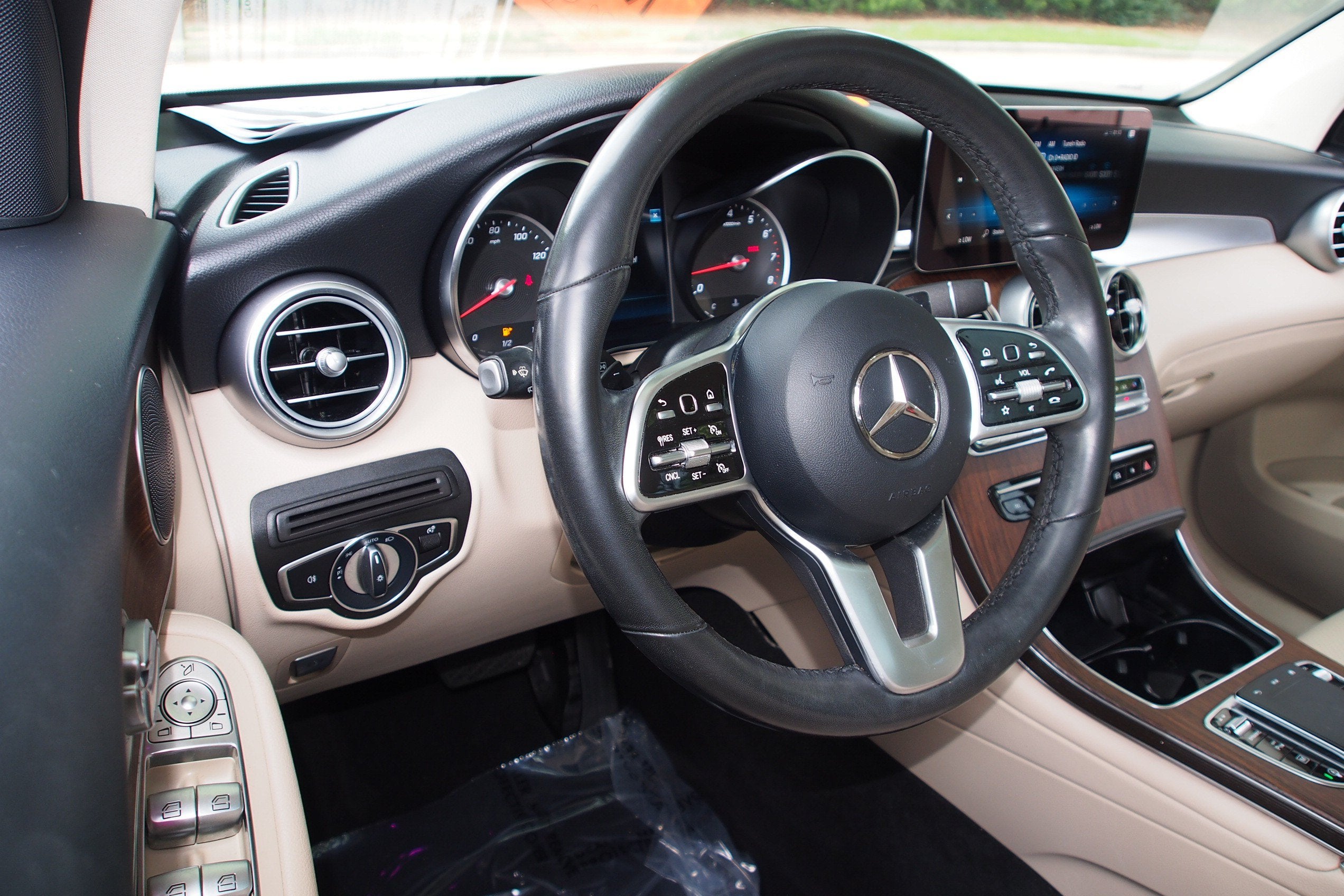 2022 Mercedes-Benz GLC GLC 300