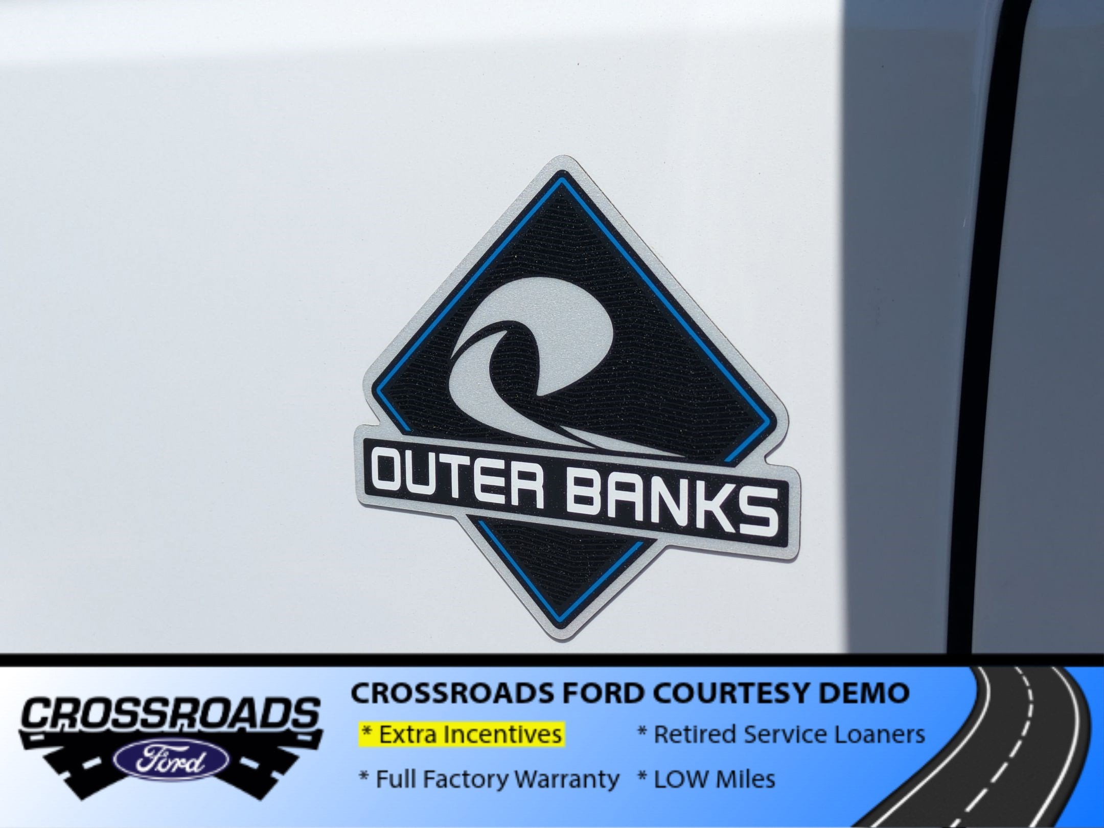 2025 Ford Bronco Outer Banks - Crossroads Courtesy Demo