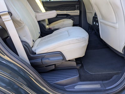 2022 Ford Expedition Platinum